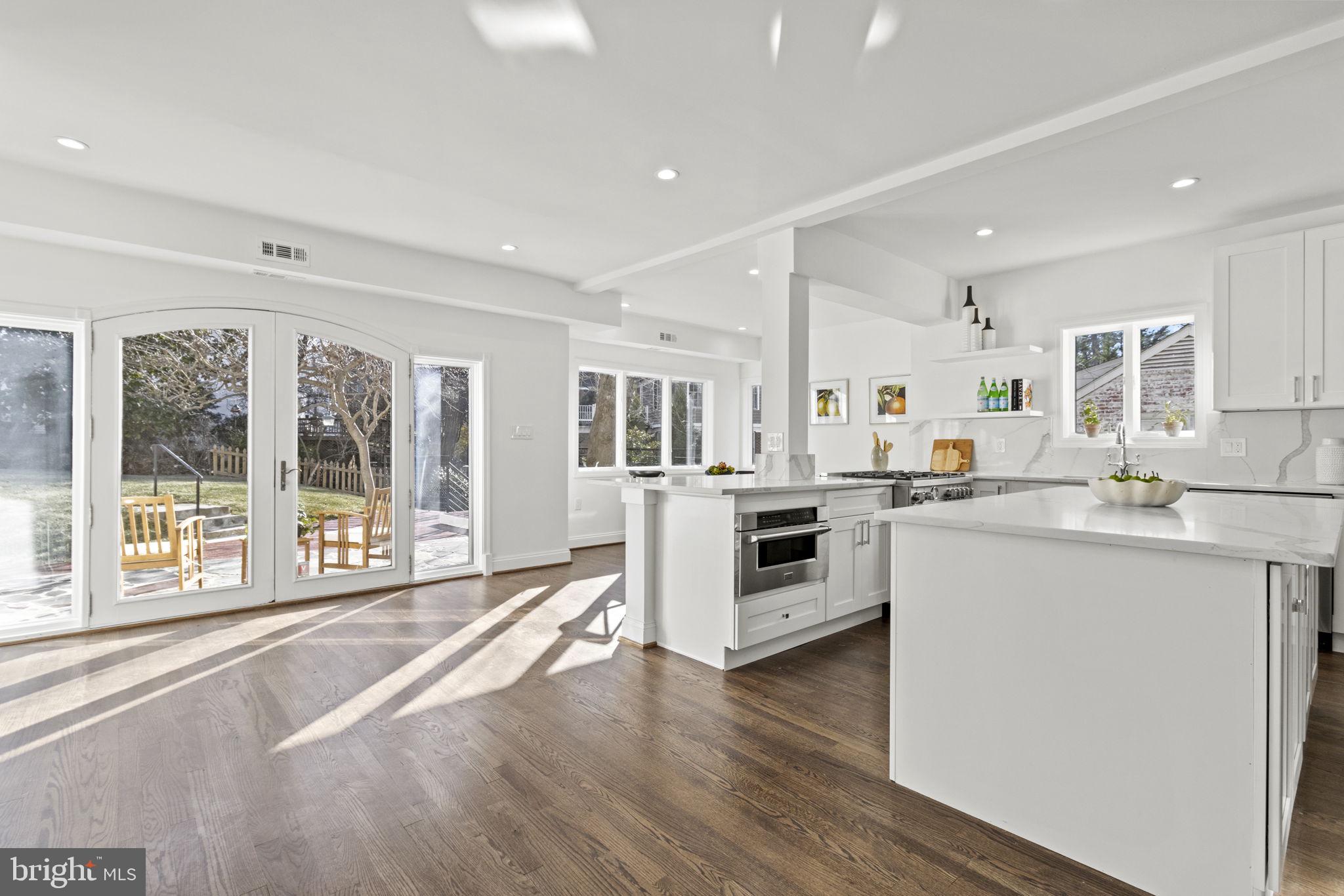ROLLINGWOOD - Residential