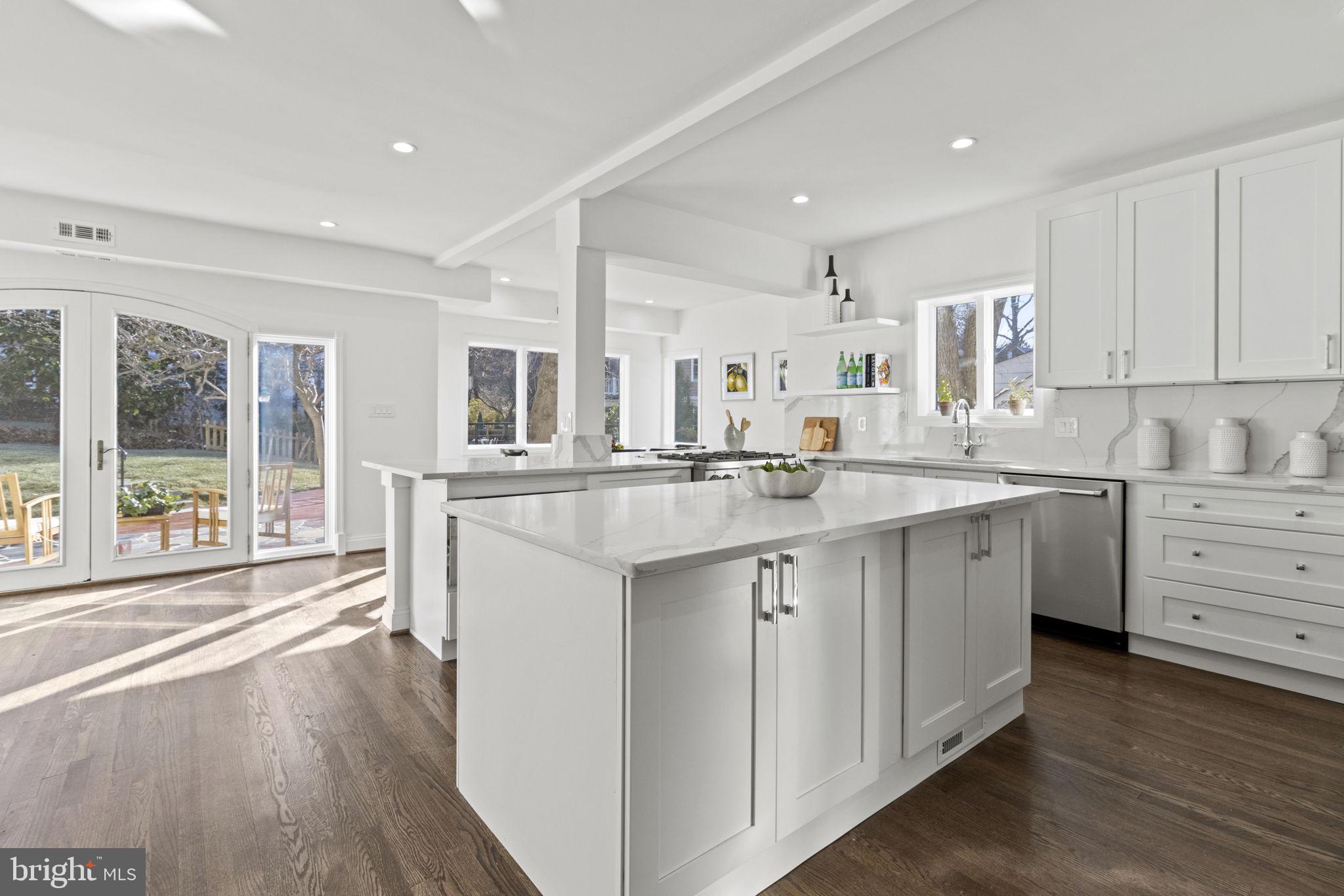 ROLLINGWOOD - Residential