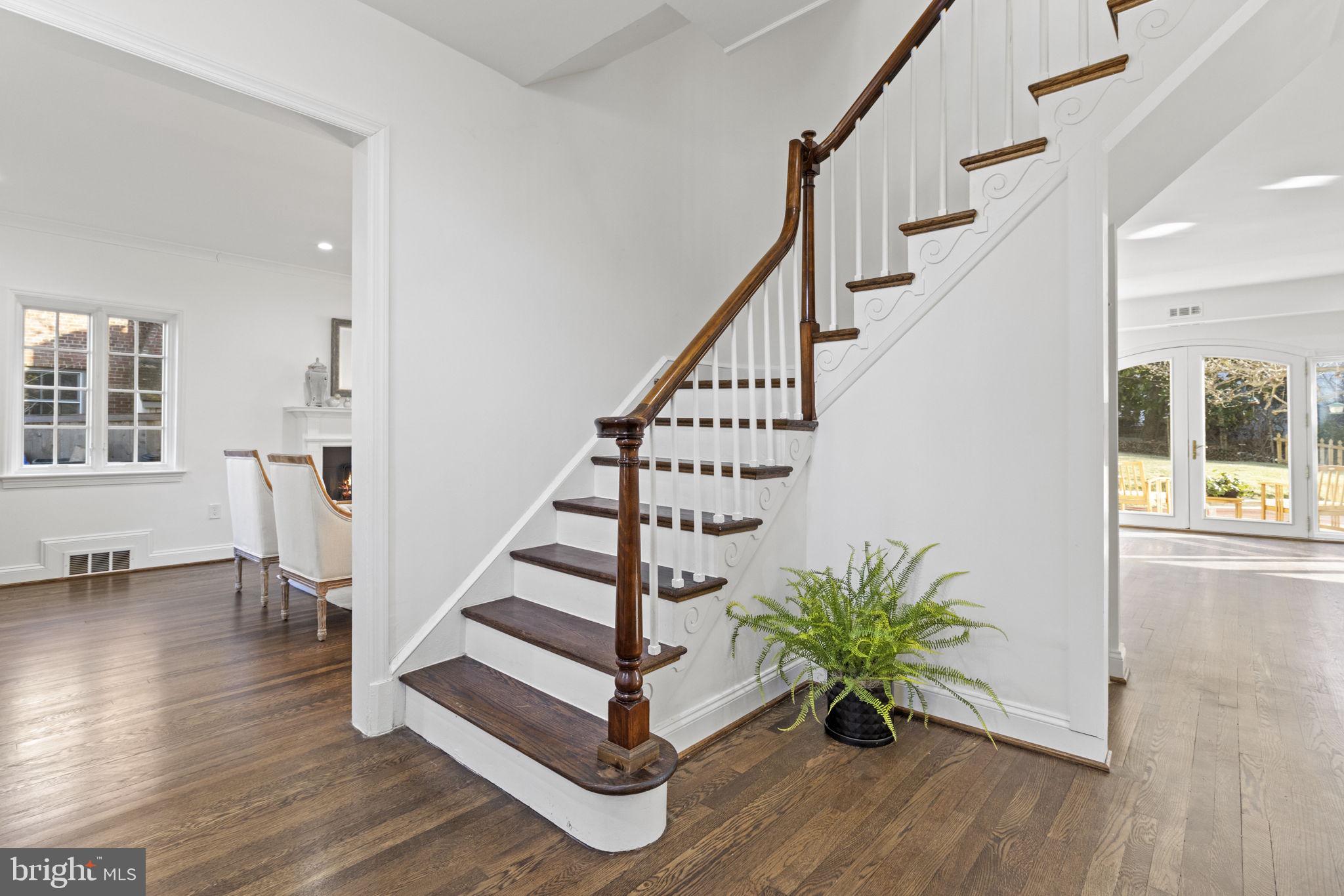 ROLLINGWOOD - Residential