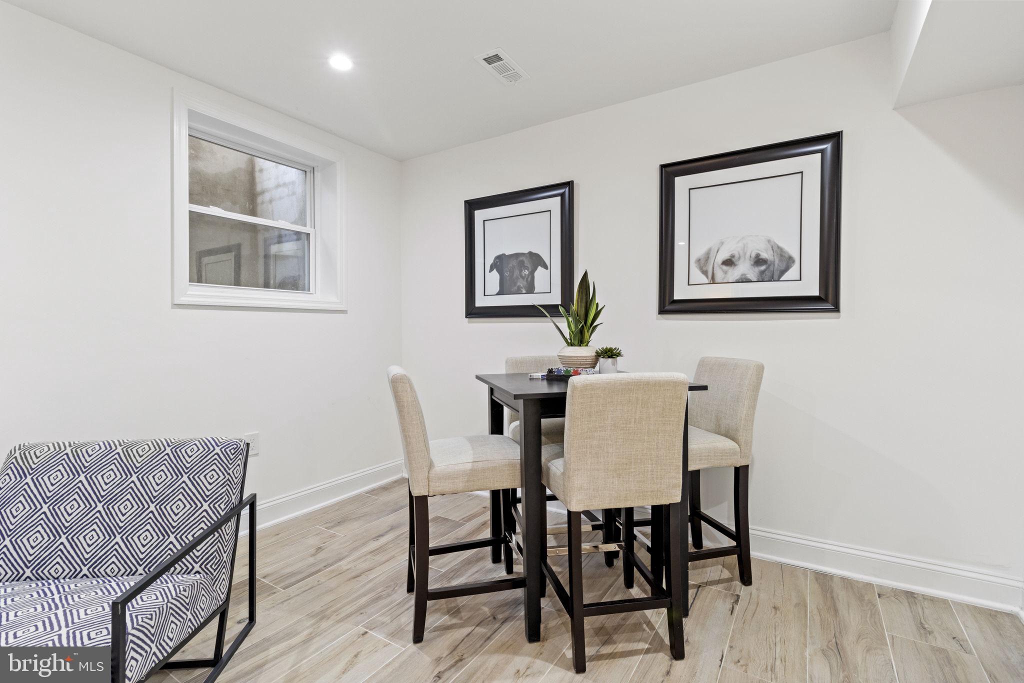ROLLINGWOOD - Residential