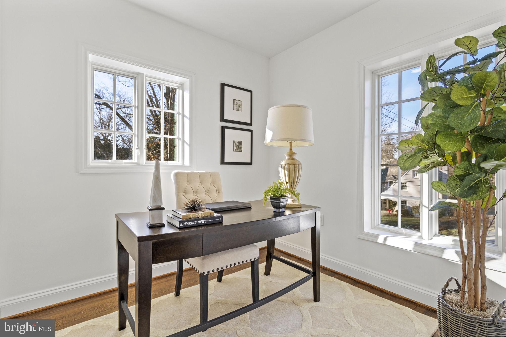 ROLLINGWOOD - Residential