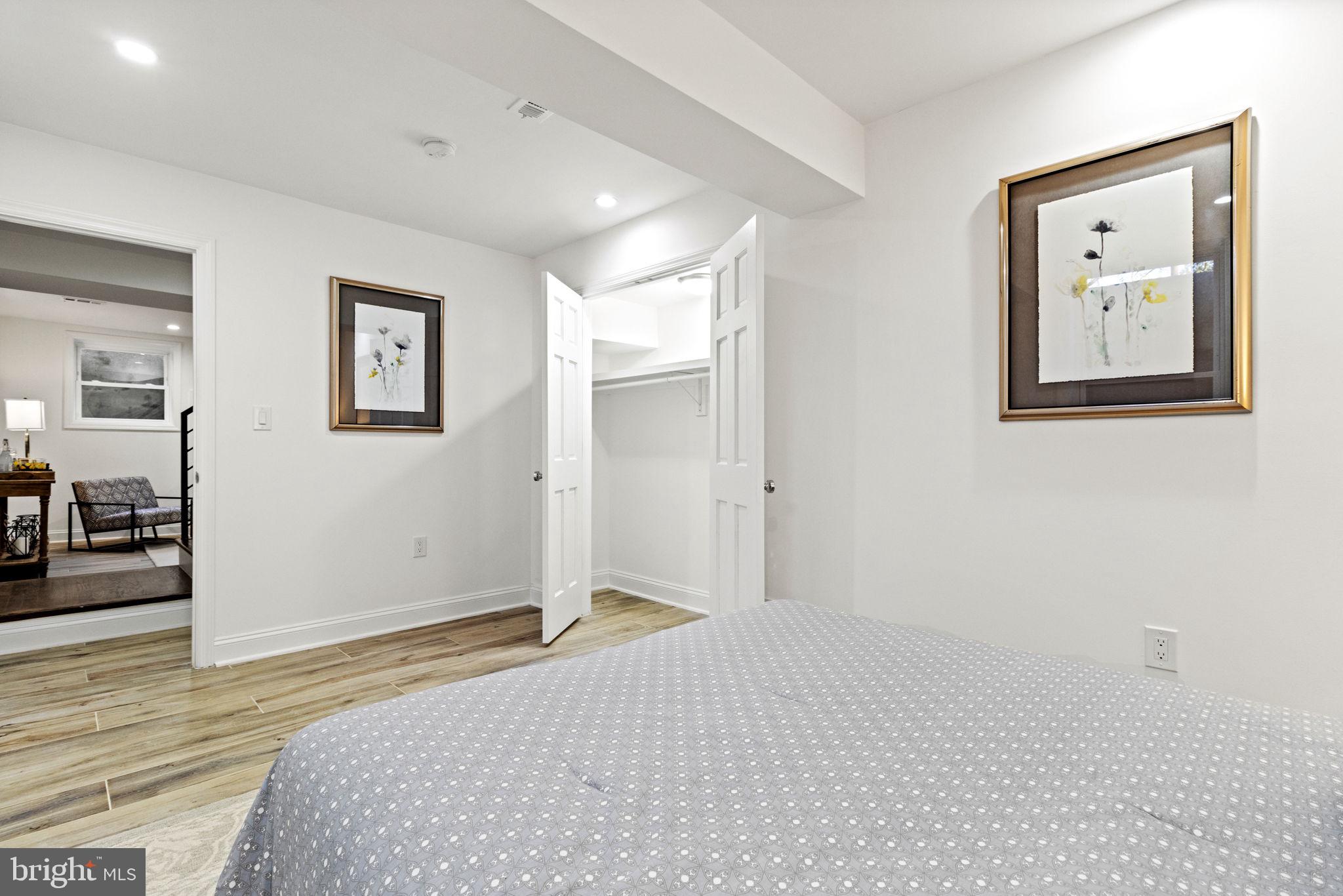 ROLLINGWOOD - Residential