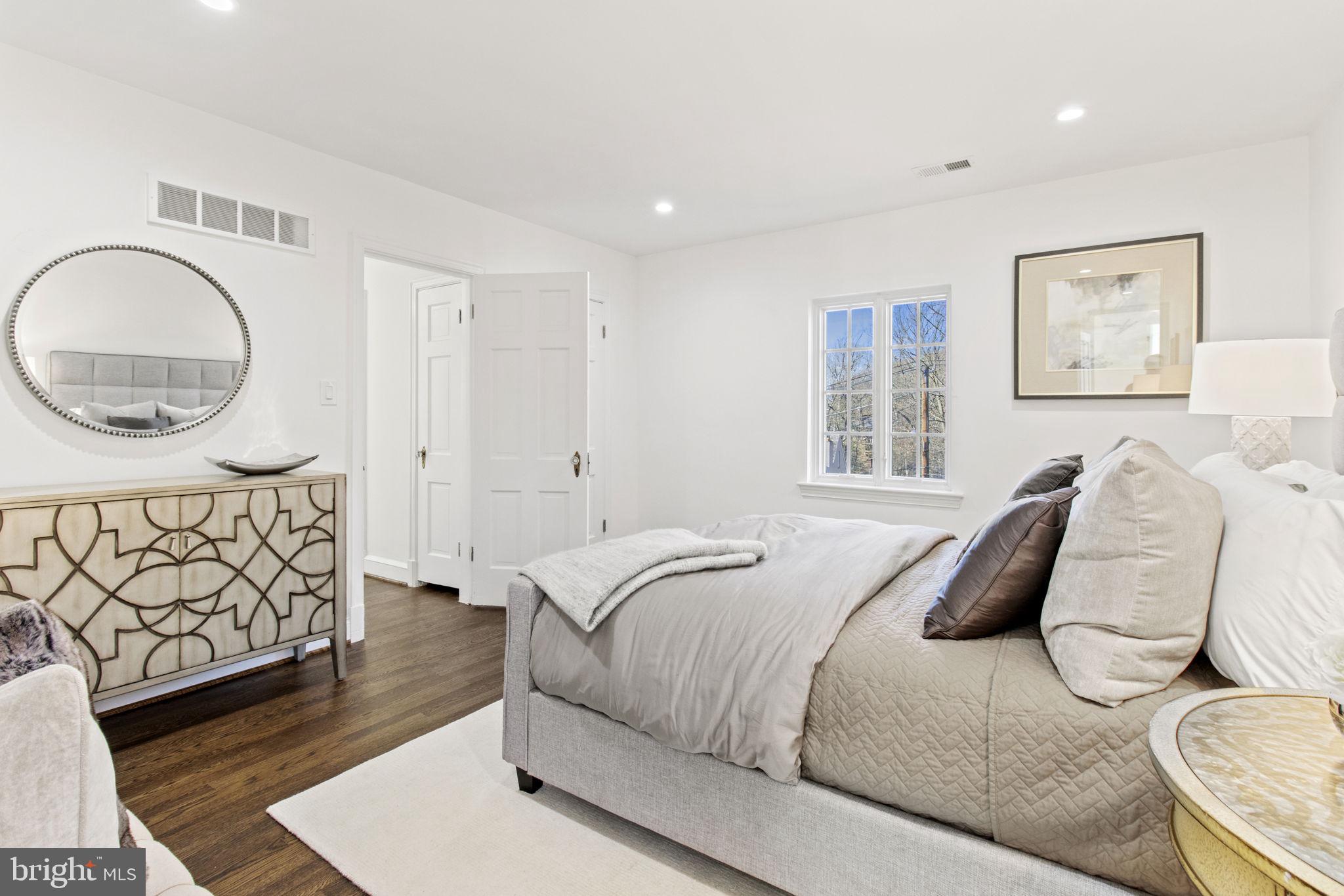 ROLLINGWOOD - Residential