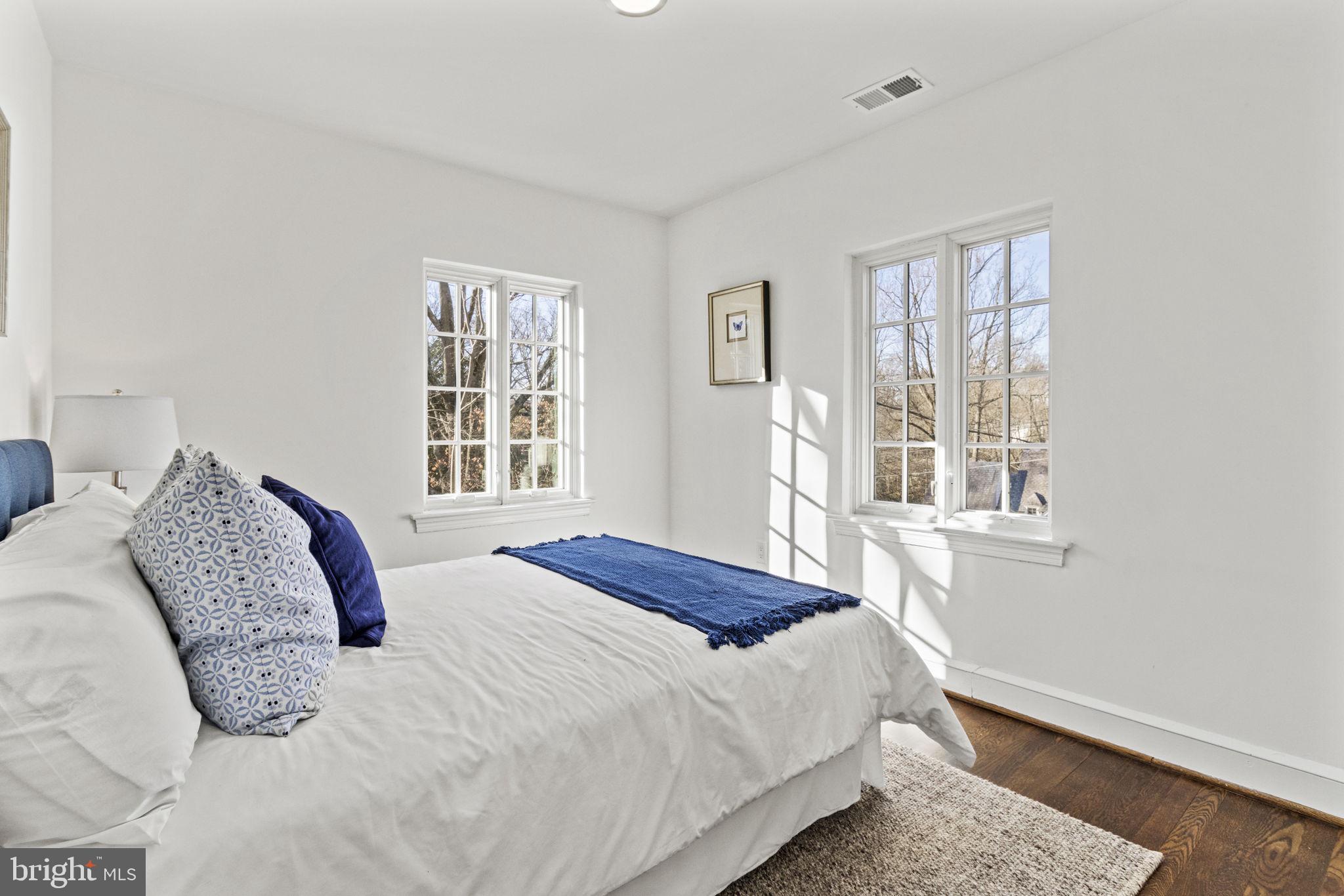 ROLLINGWOOD - Residential