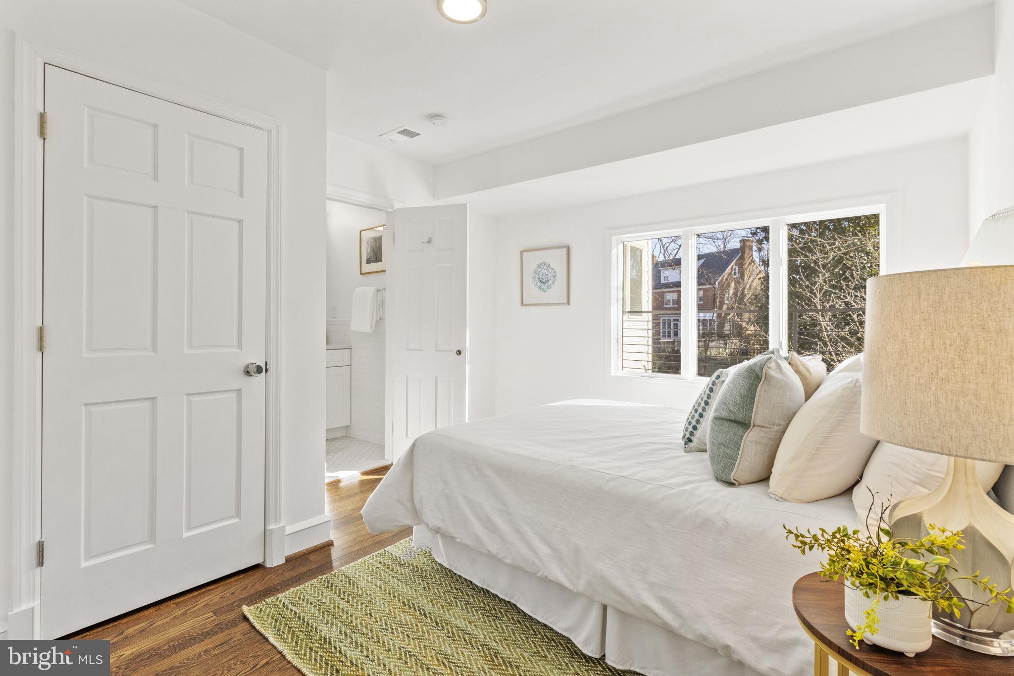 ROLLINGWOOD - Residential
