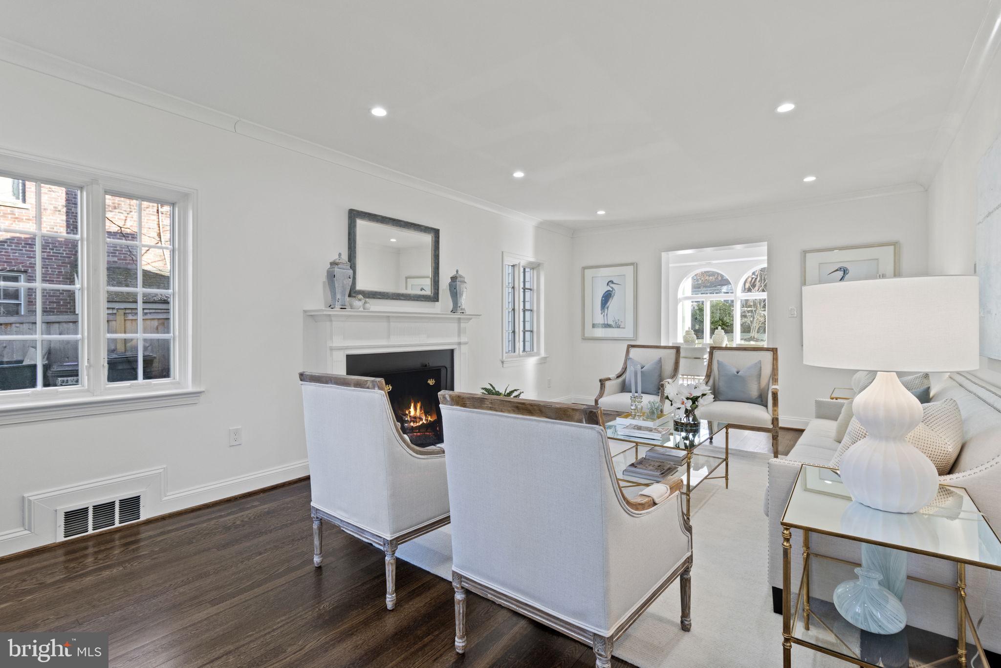 ROLLINGWOOD - Residential