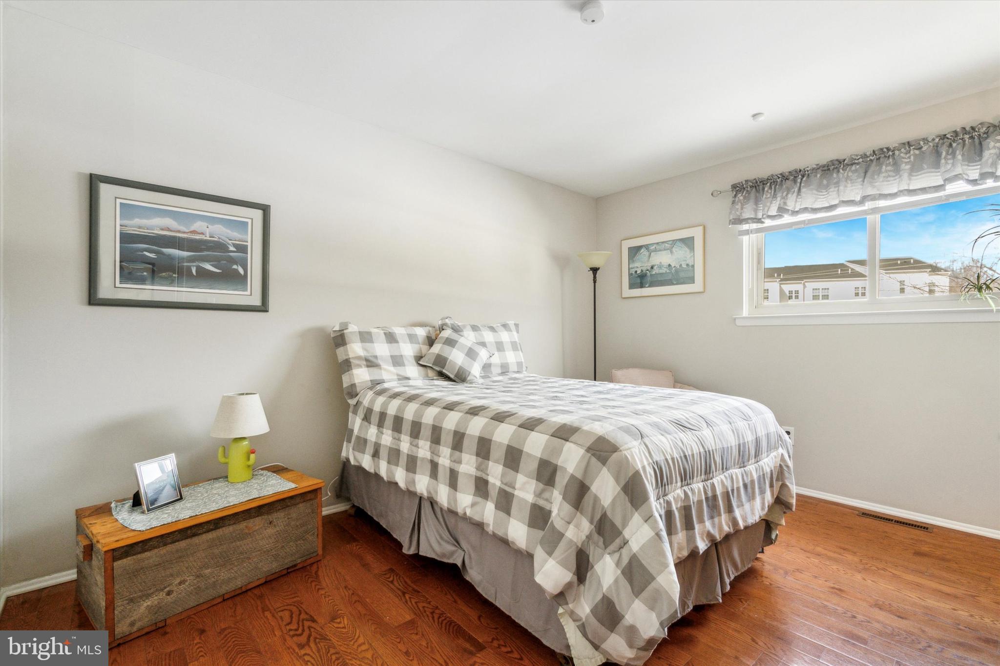 WILLOW KNOLL - Residential