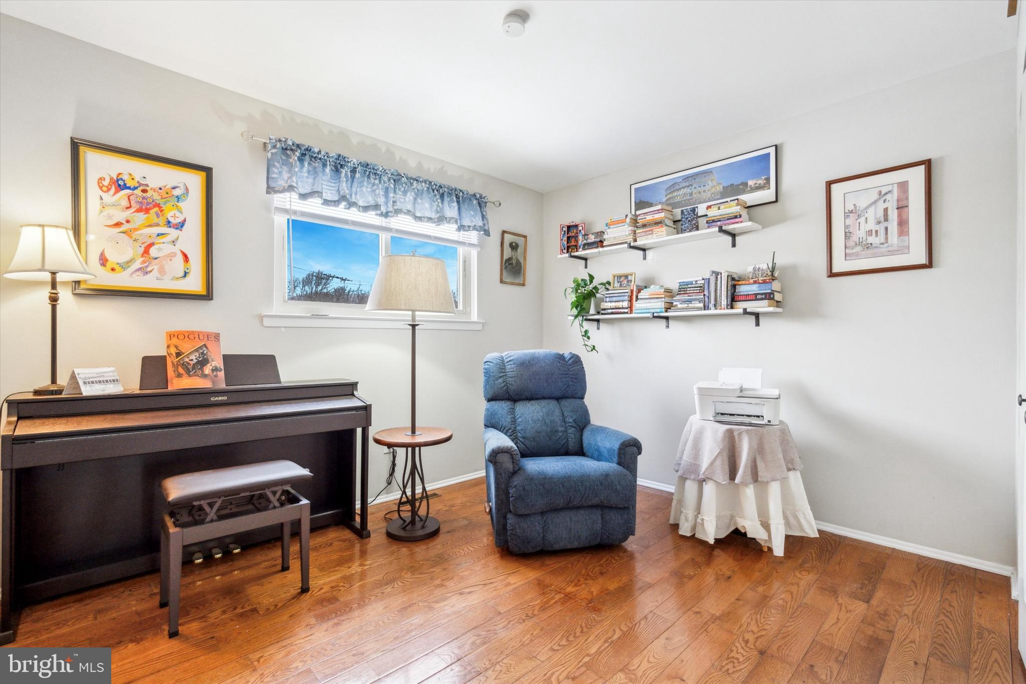 WILLOW KNOLL - Residential