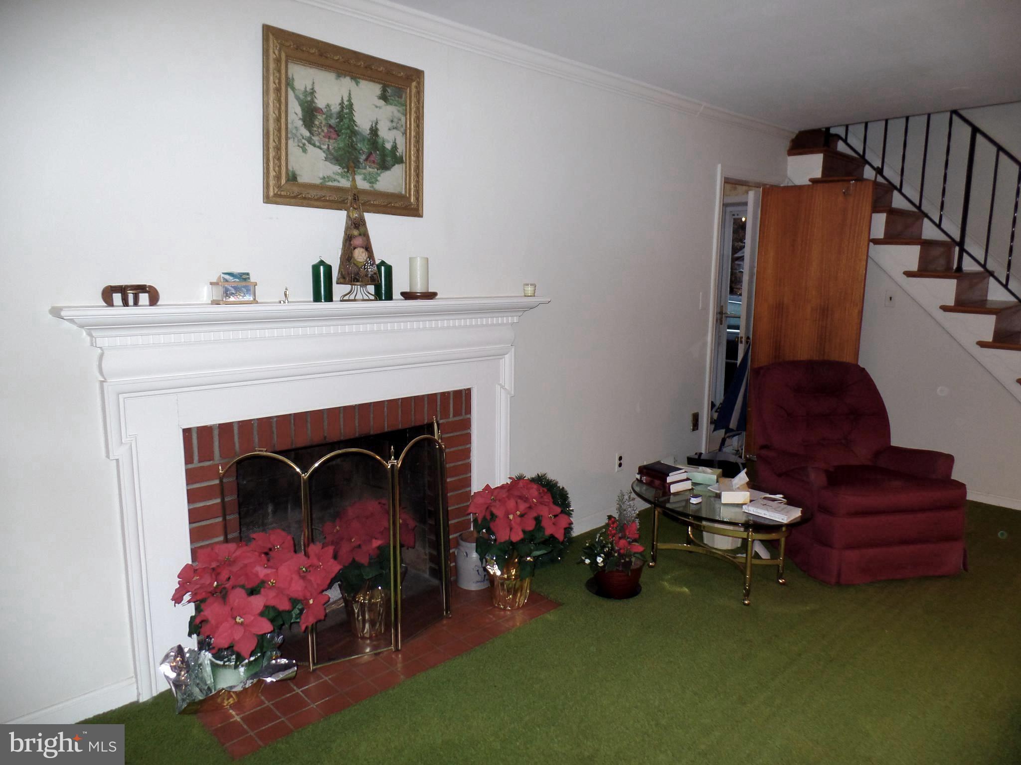 DUNN LORING GARDENS - Residential