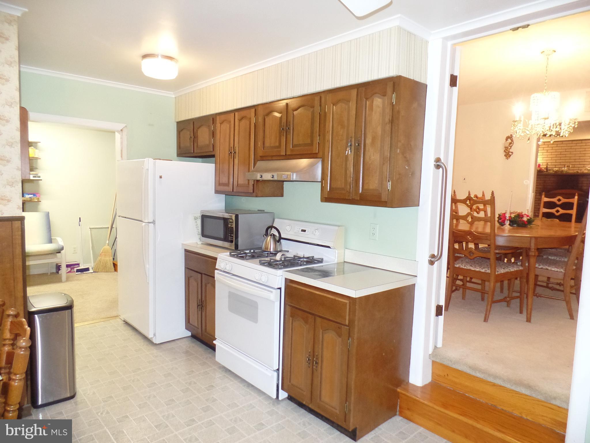 DUNN LORING GARDENS - Residential