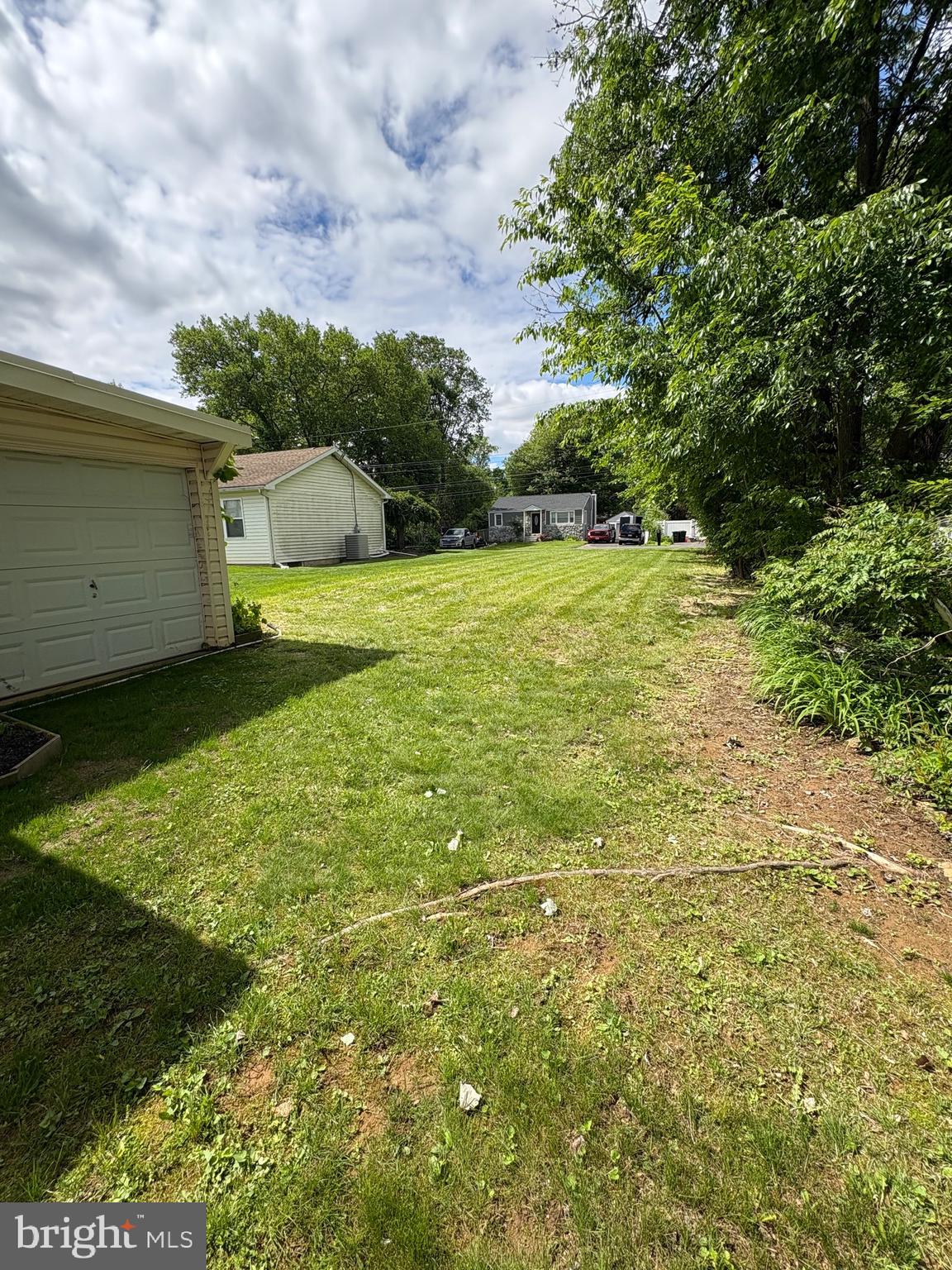 FEASTERVILLE - Residential