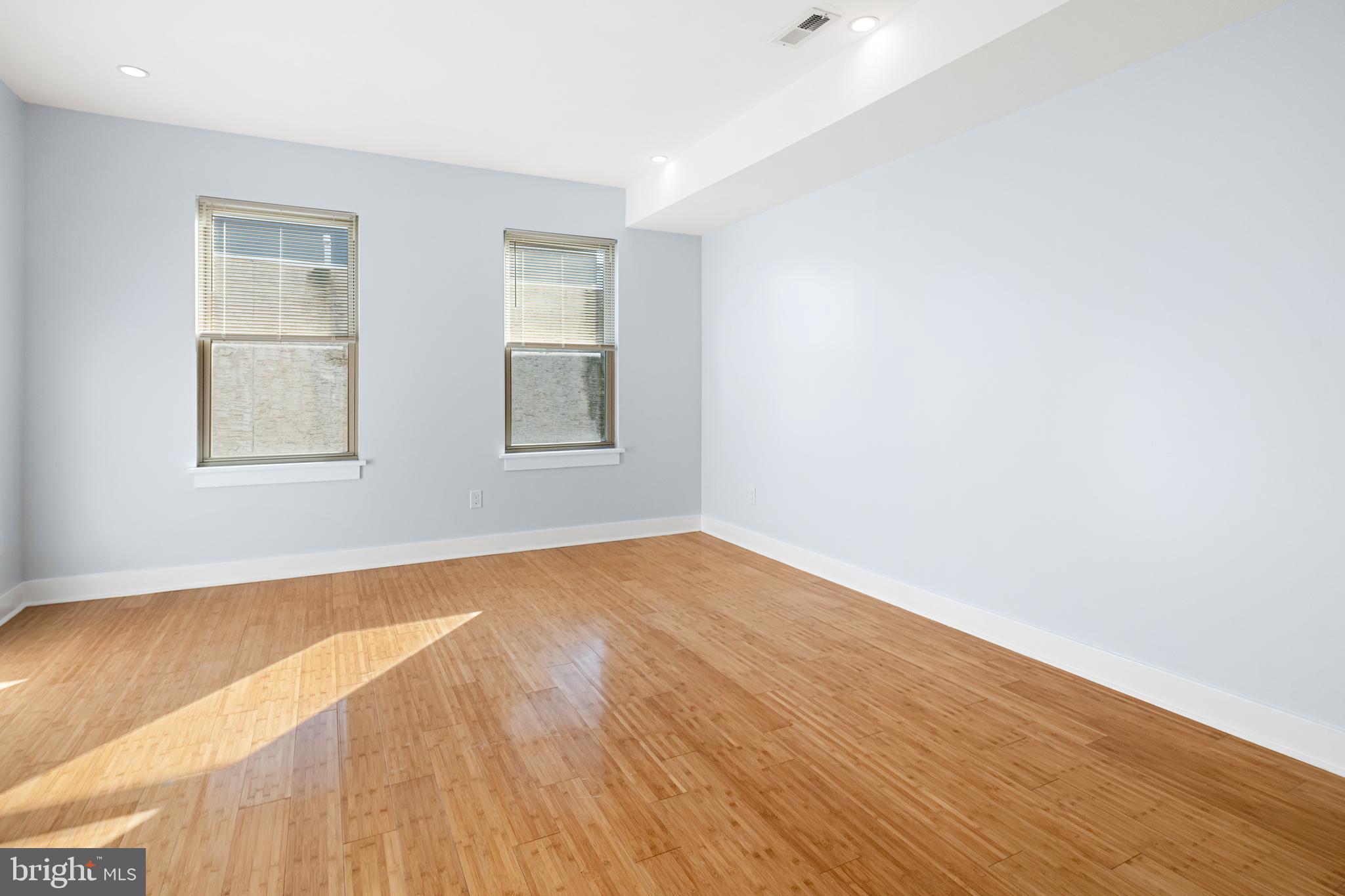 POINT BREEZE - Residential Lease