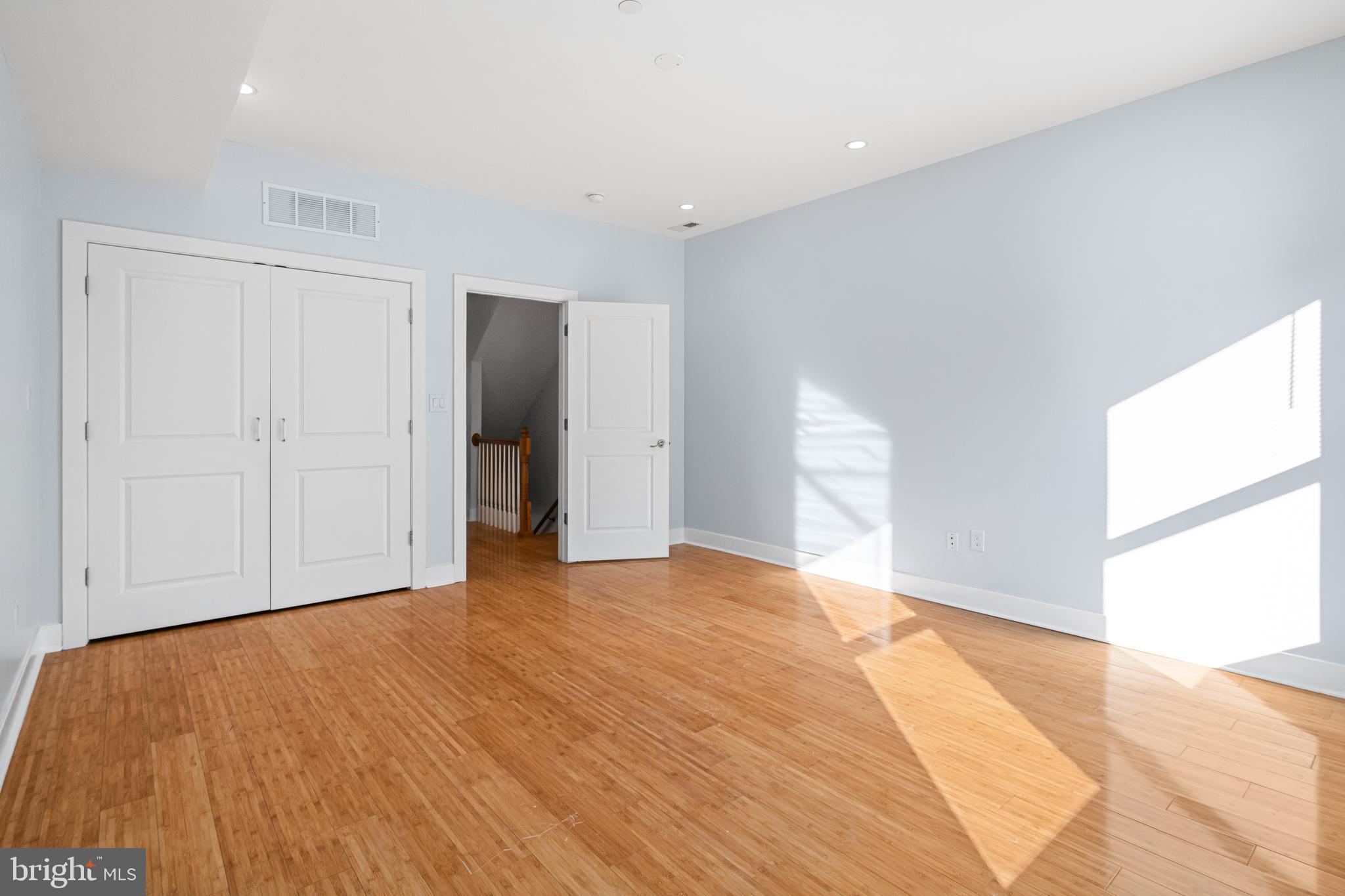 POINT BREEZE - Residential Lease