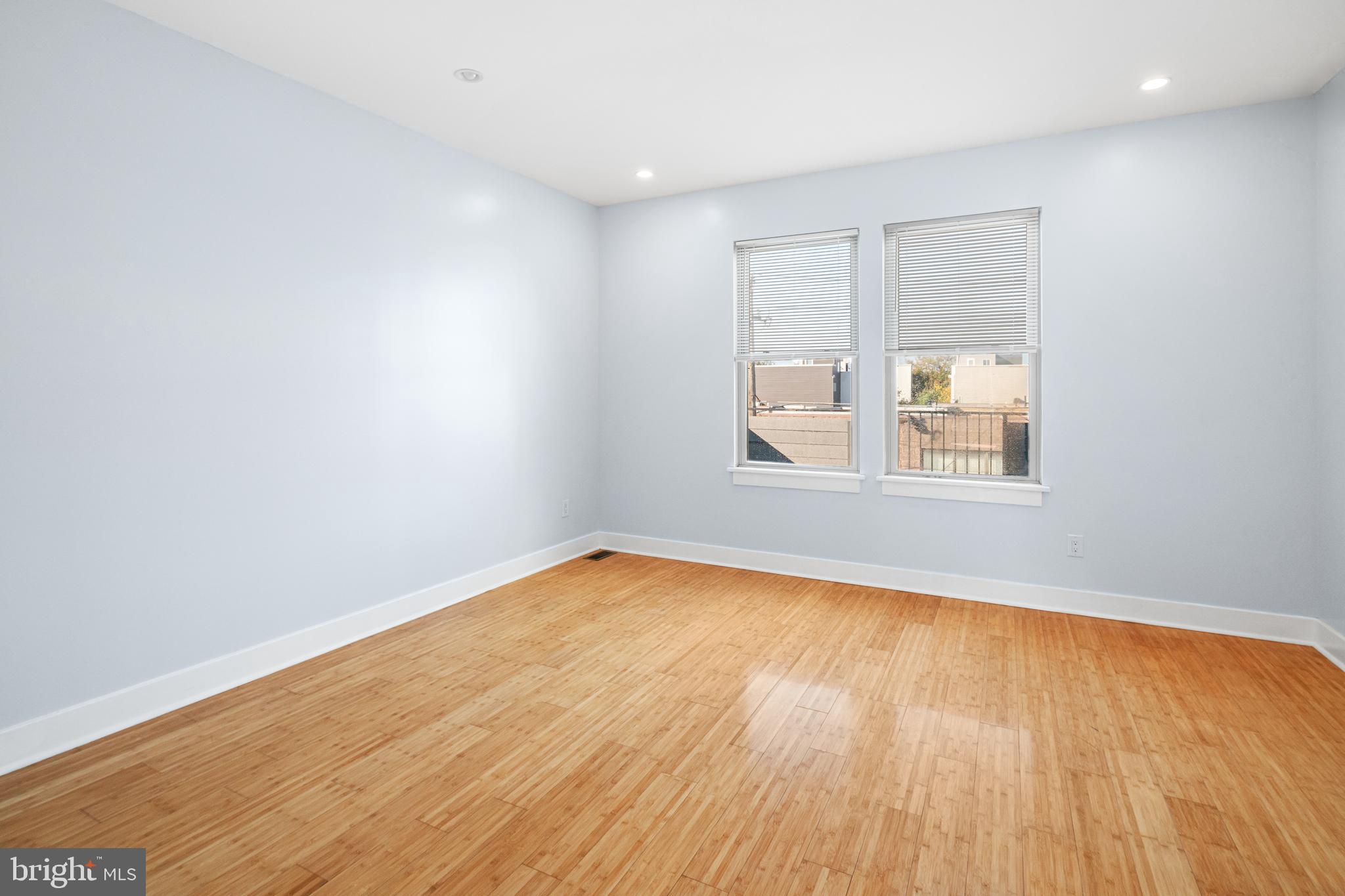 POINT BREEZE - Residential Lease