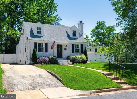 6711 FARRAGUT AVENUE FALLS CHURCH VA 22042