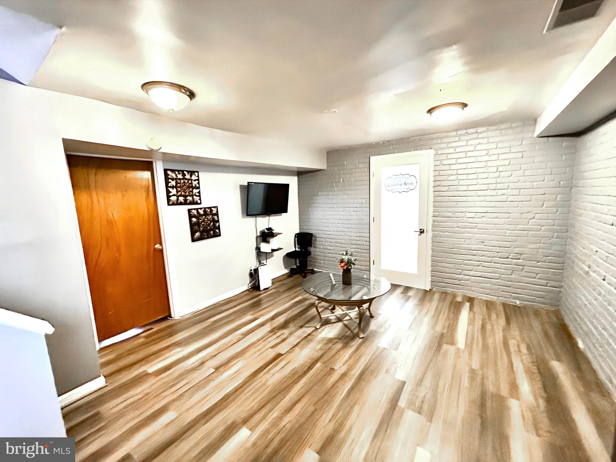 BRADBURY HEIGHTS - Residential