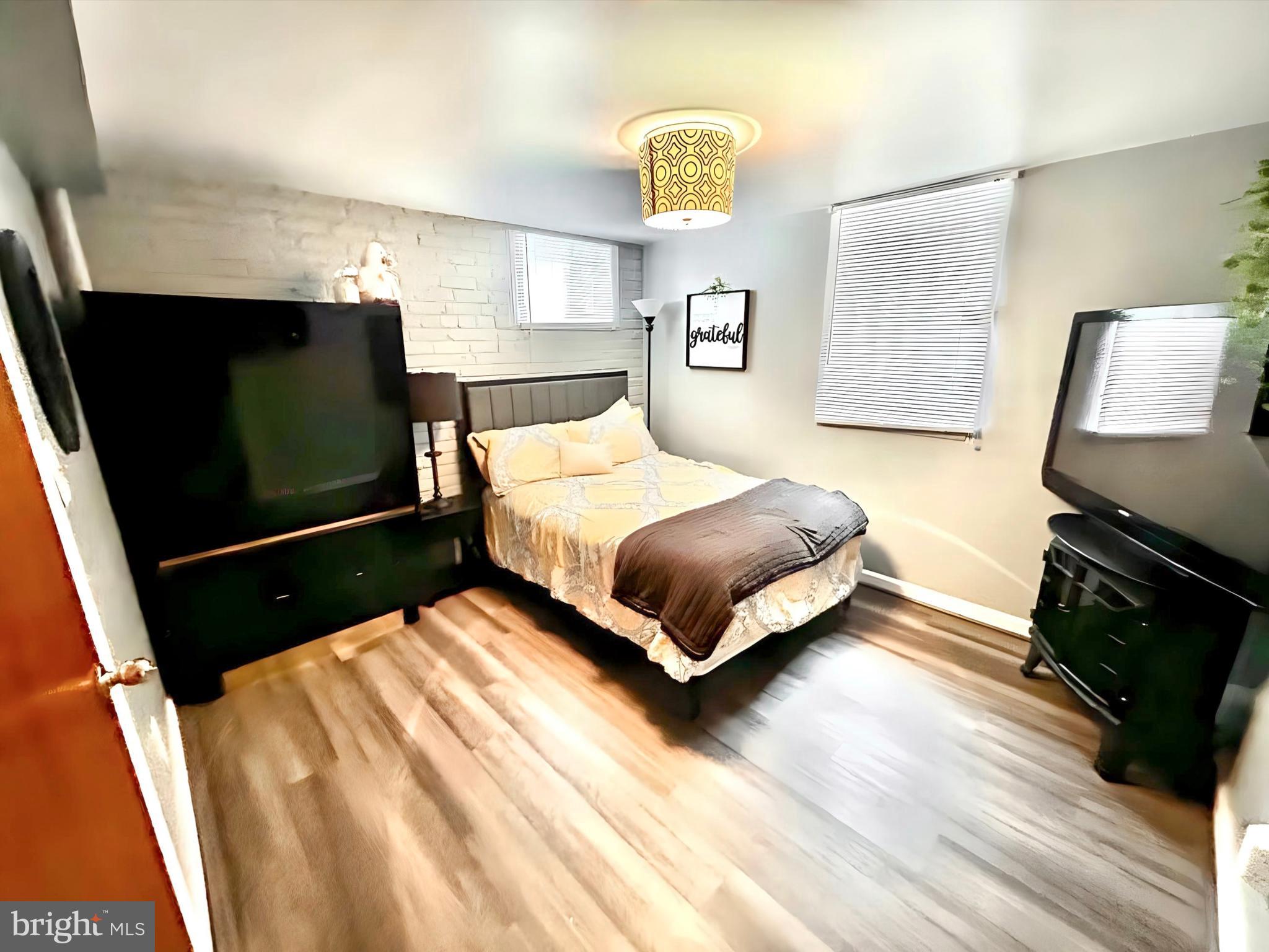 BRADBURY HEIGHTS - Residential