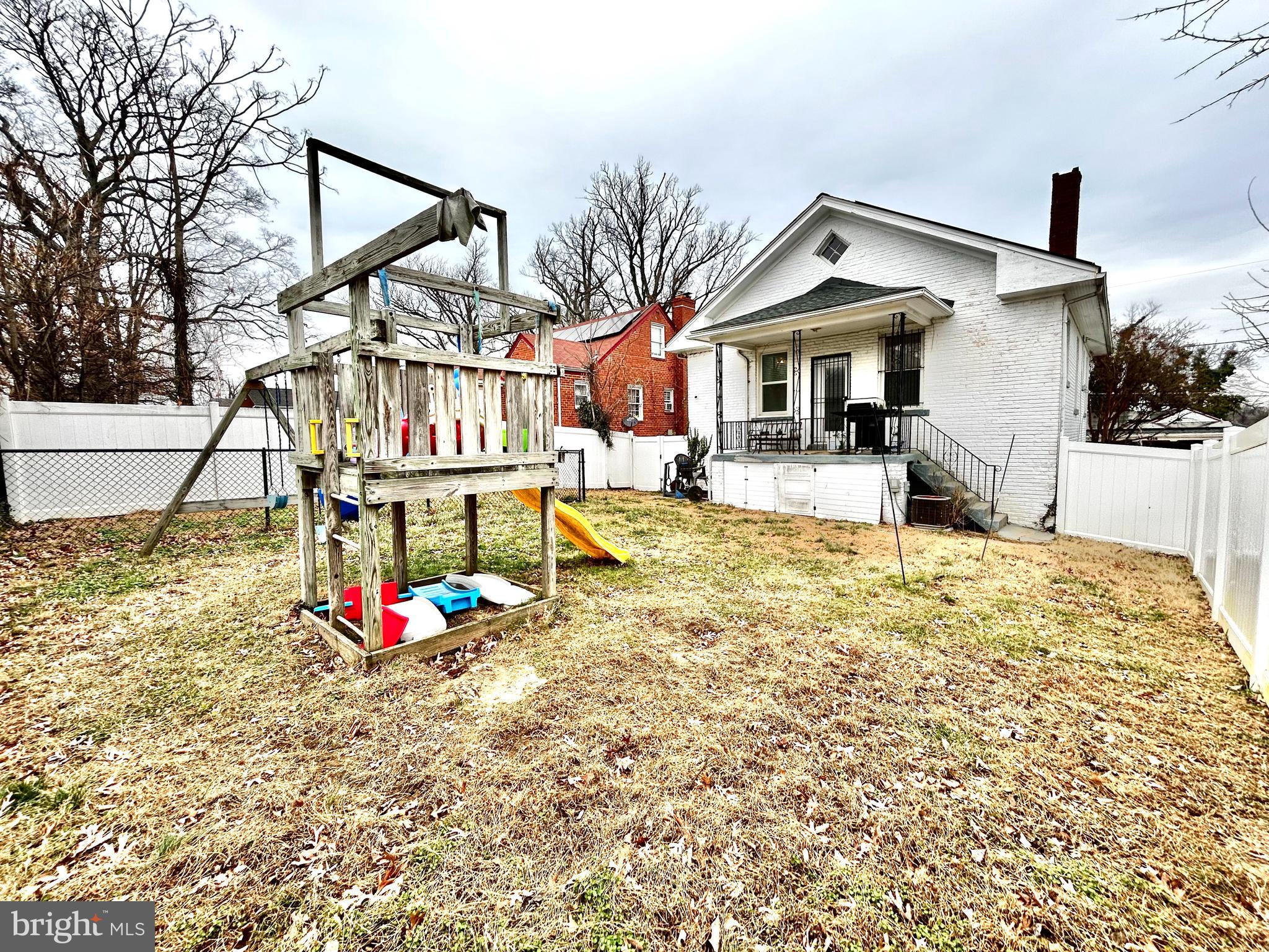 BRADBURY HEIGHTS - Residential