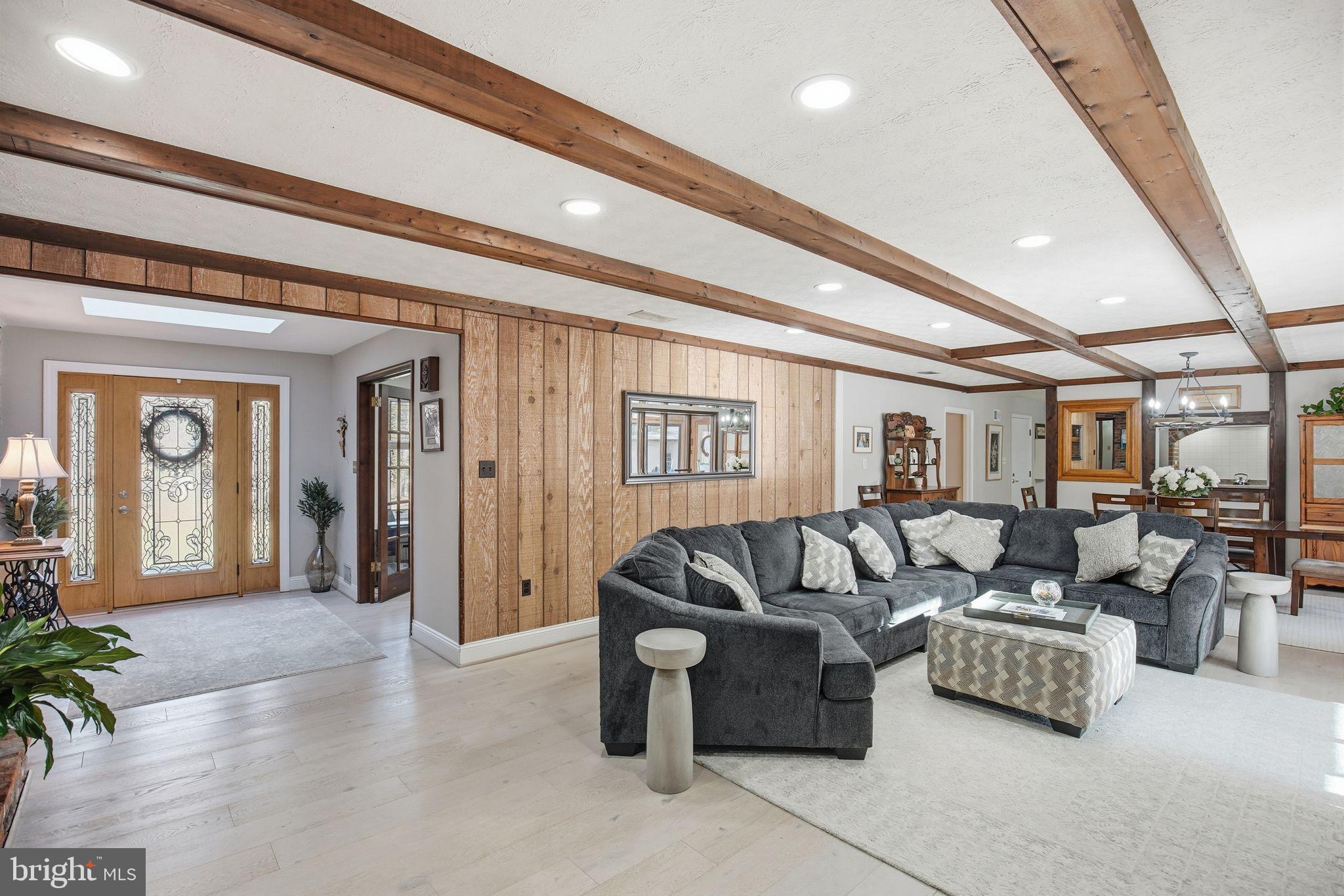 CLEVELAND PARK ESTATES - Residential