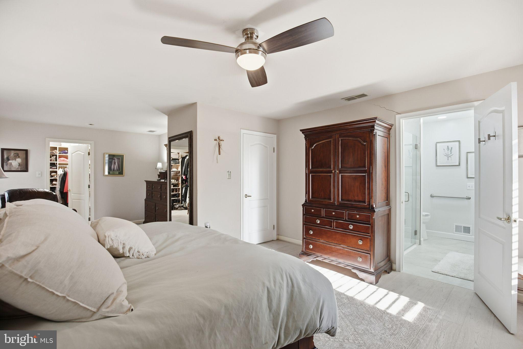 CLEVELAND PARK ESTATES - Residential