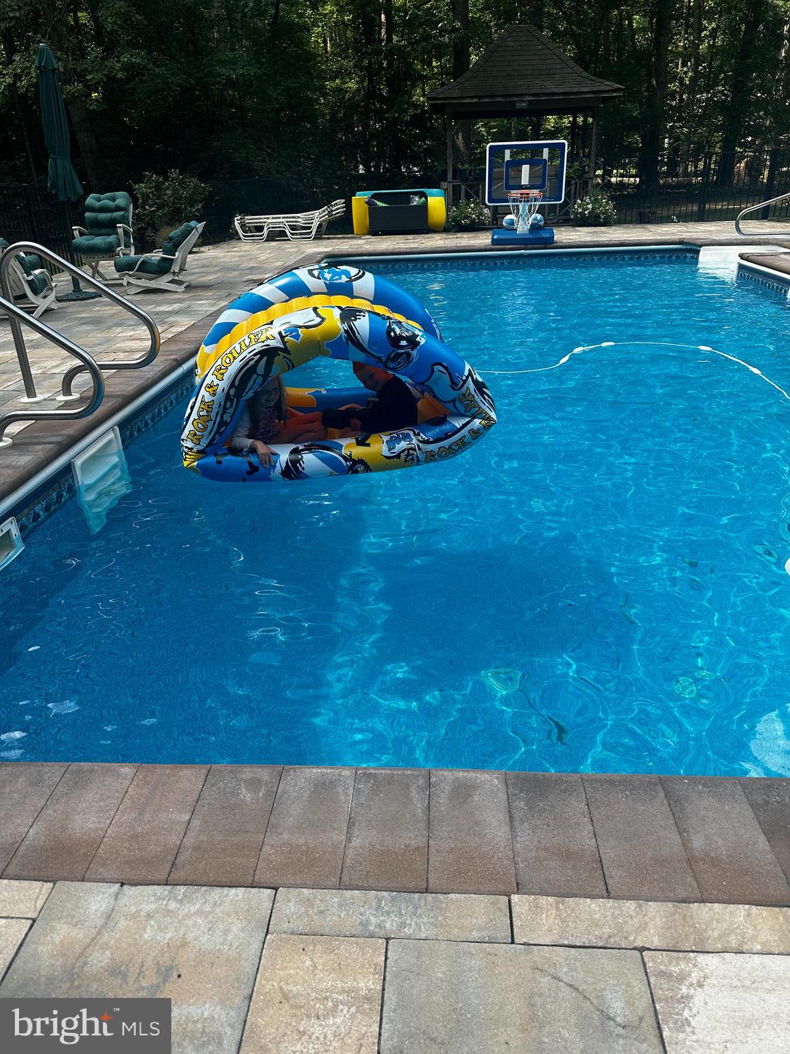 CLEVELAND PARK ESTATES - Residential