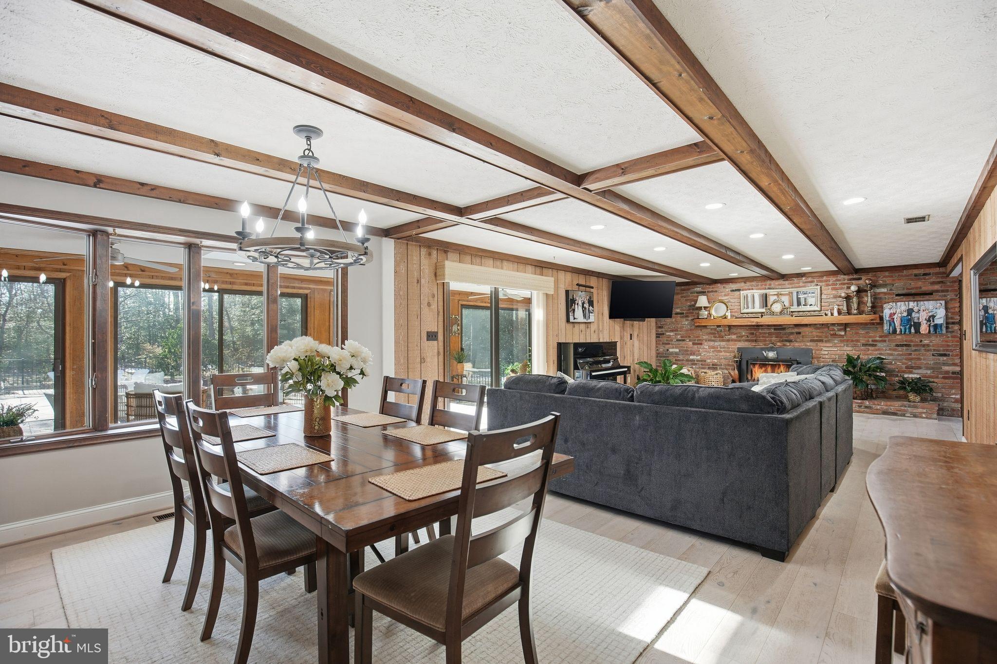 CLEVELAND PARK ESTATES - Residential