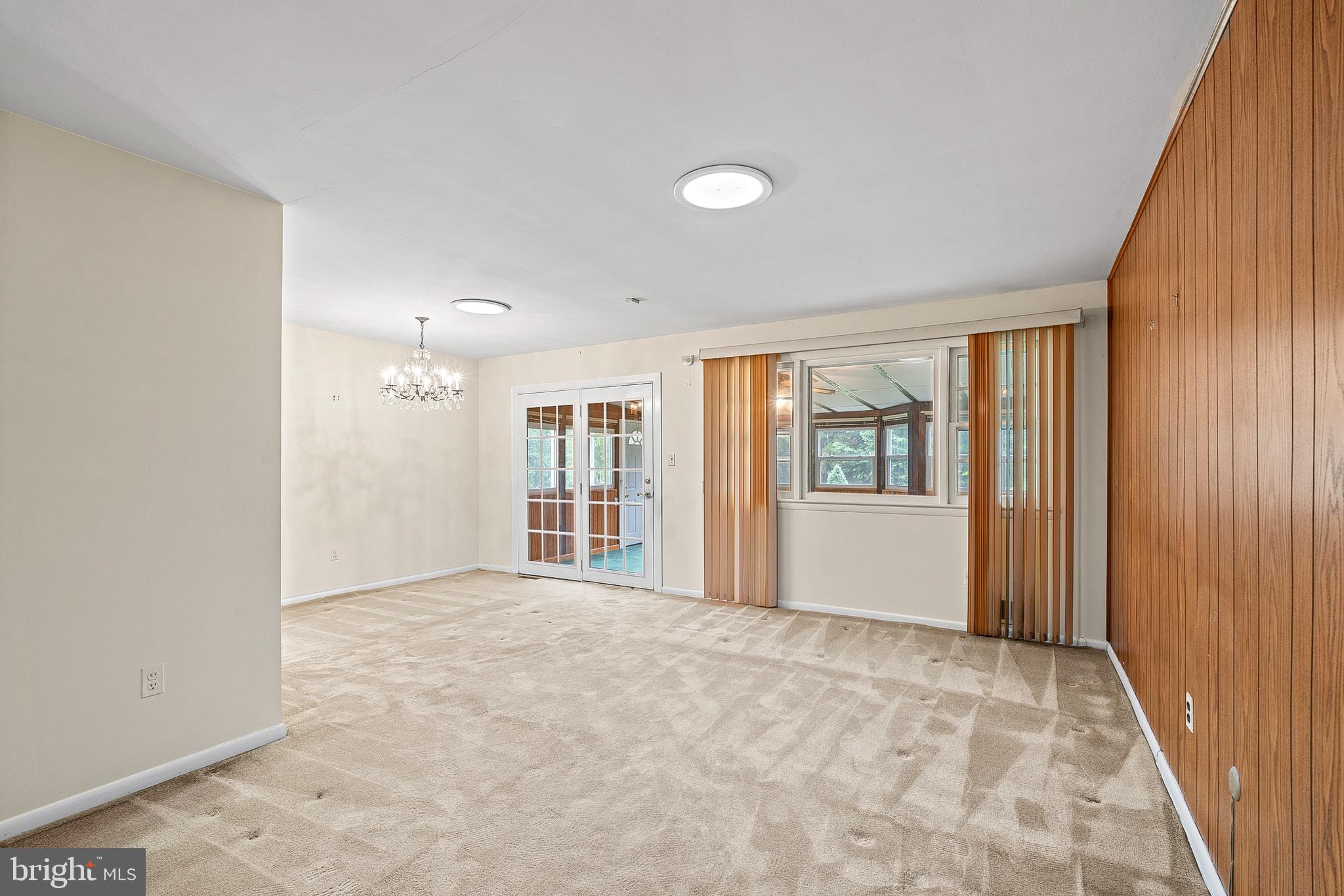 LEWIS HILLS - Residential