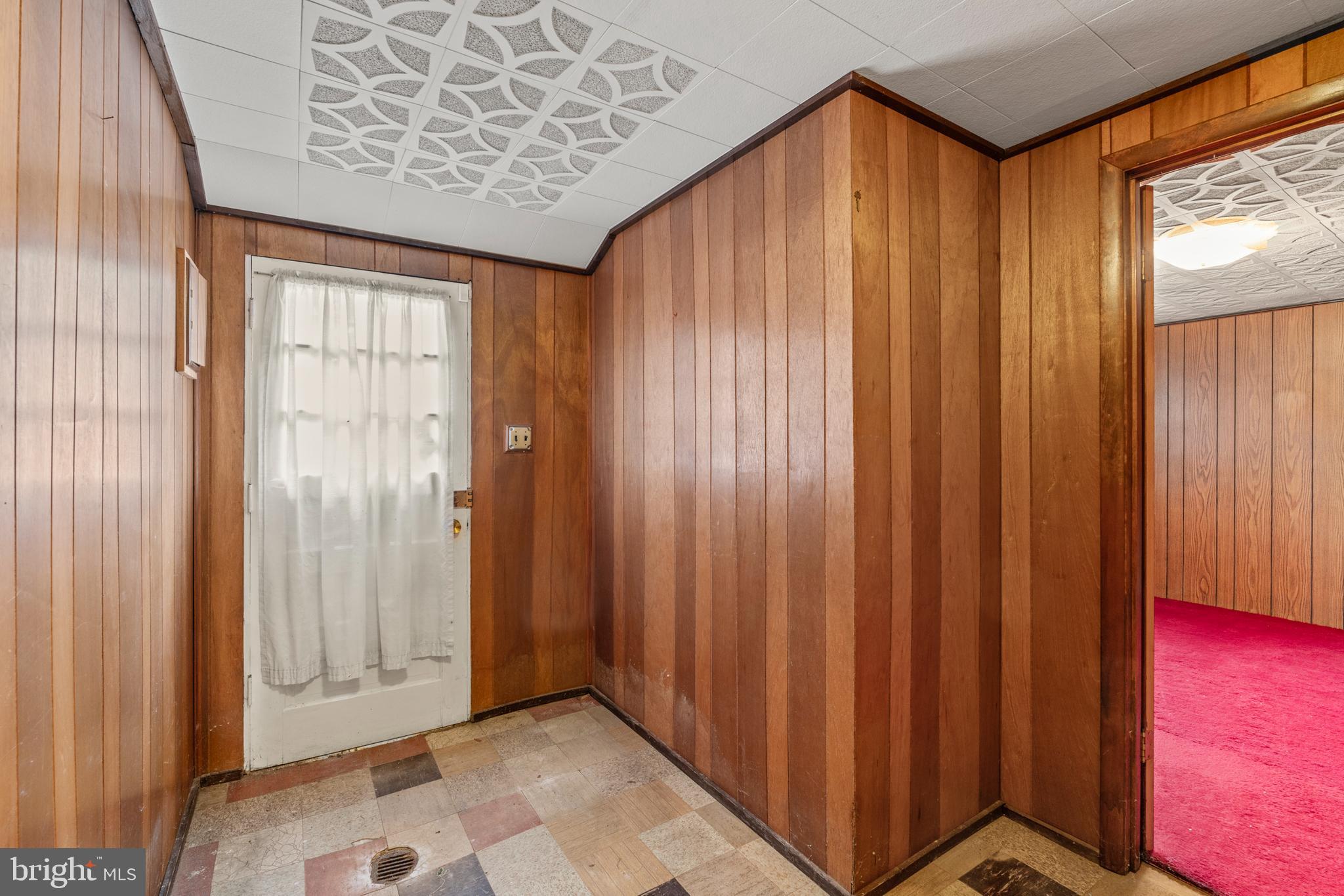 LEWIS HILLS - Residential