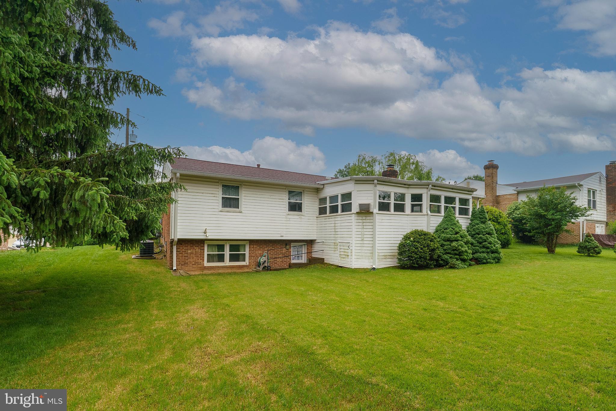 LEWIS HILLS - Residential