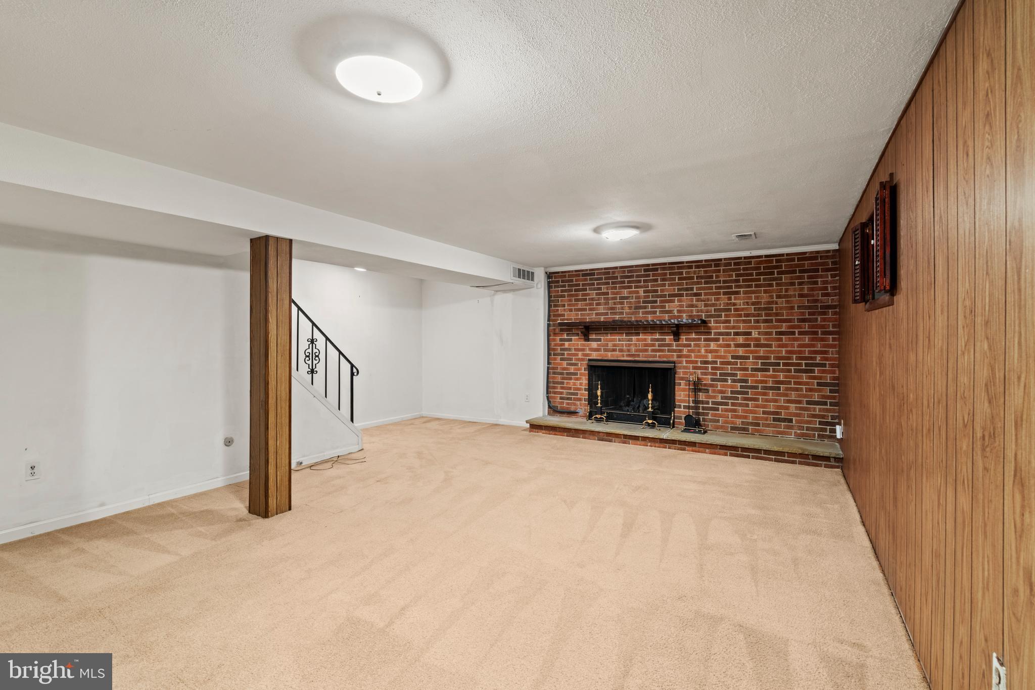 LEWIS HILLS - Residential