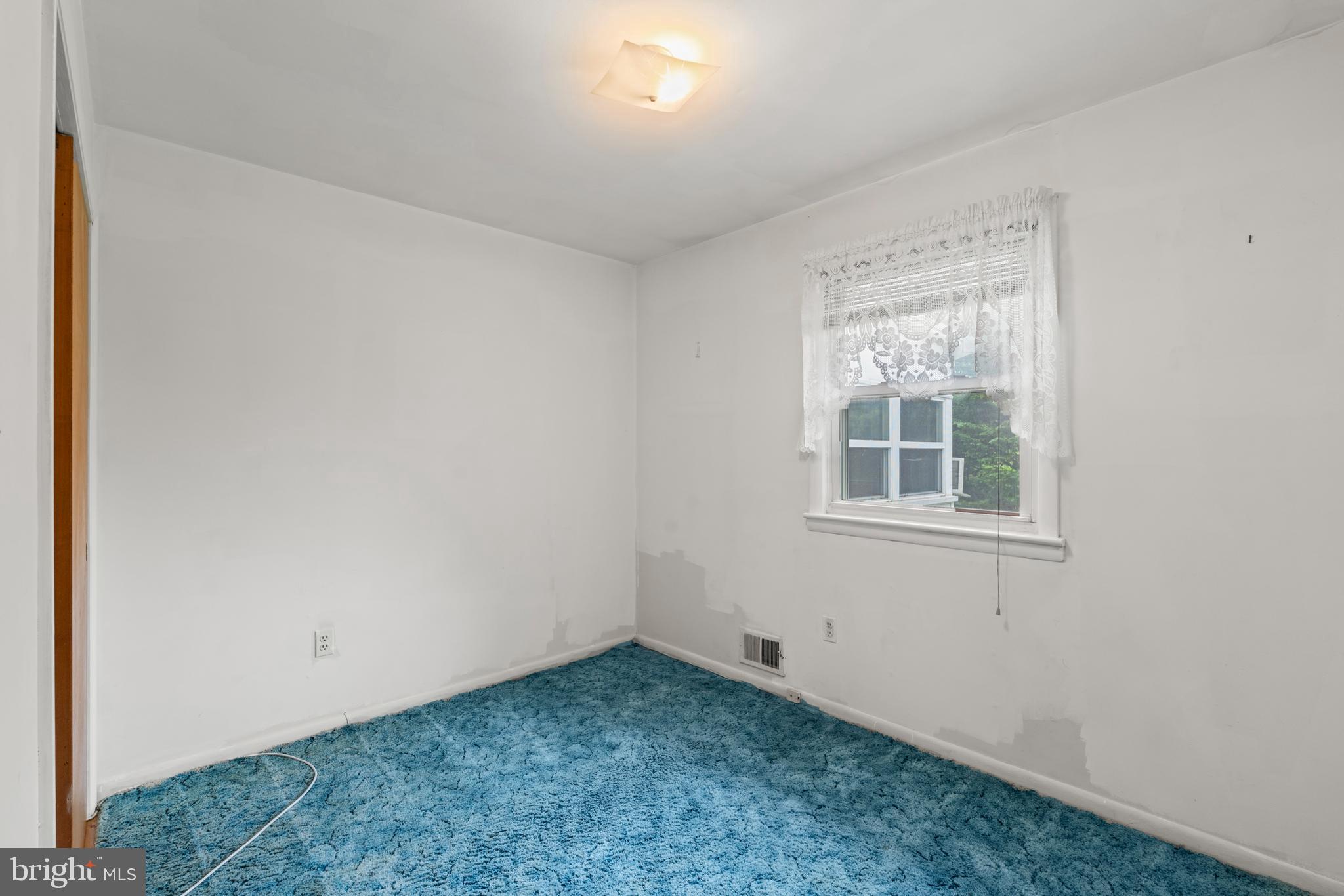 LEWIS HILLS - Residential