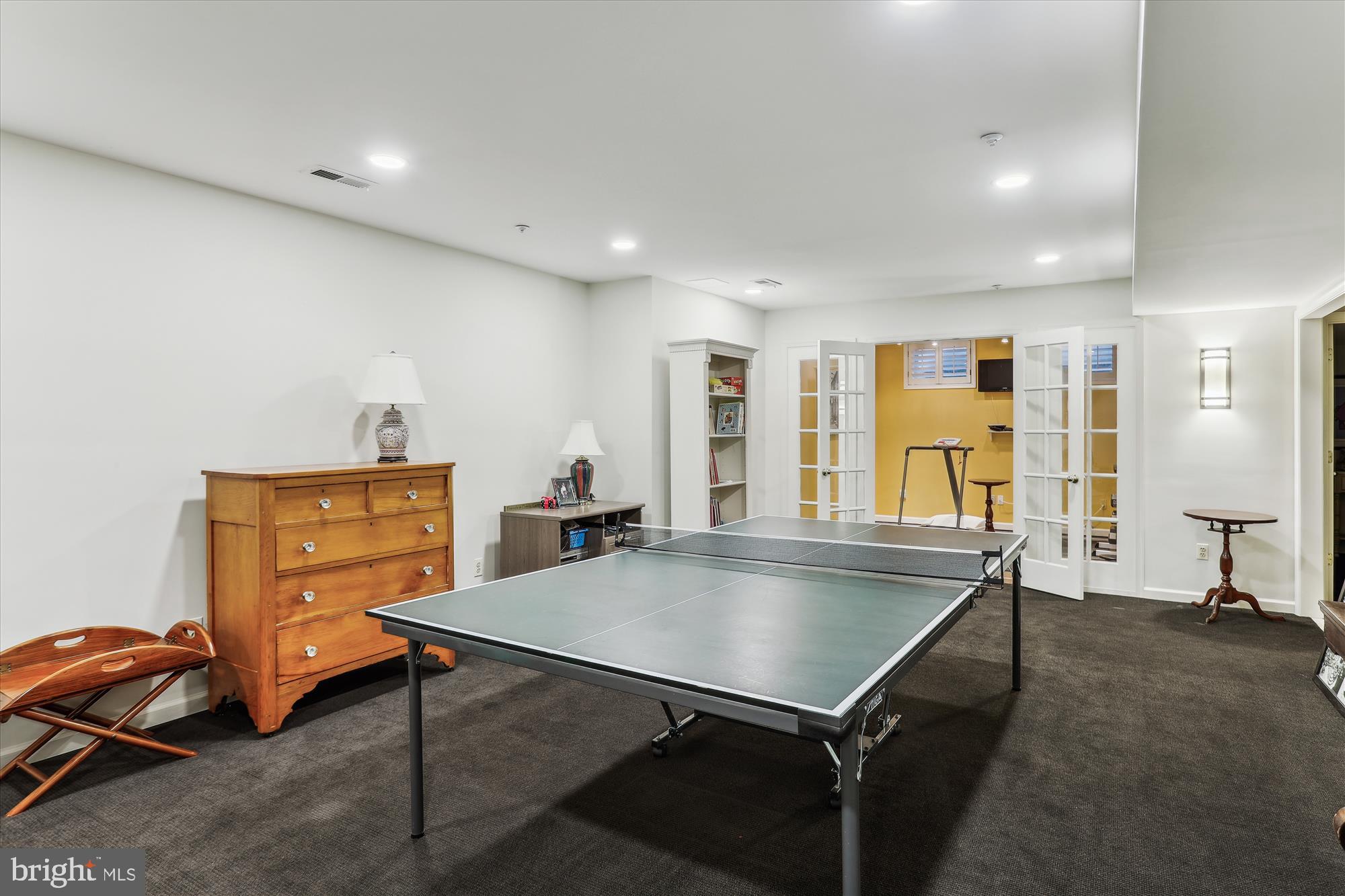 THE CLOISTERS AT CHARLES - Residential