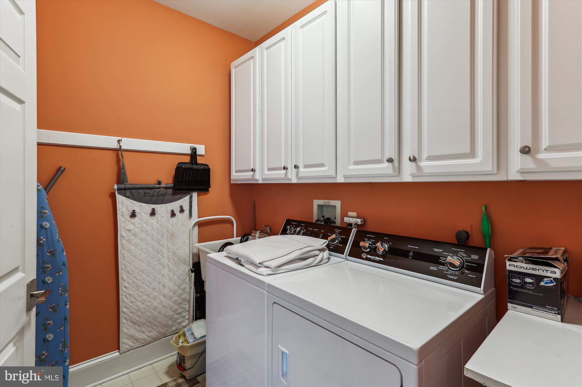 THE CLOISTERS AT CHARLES - Residential