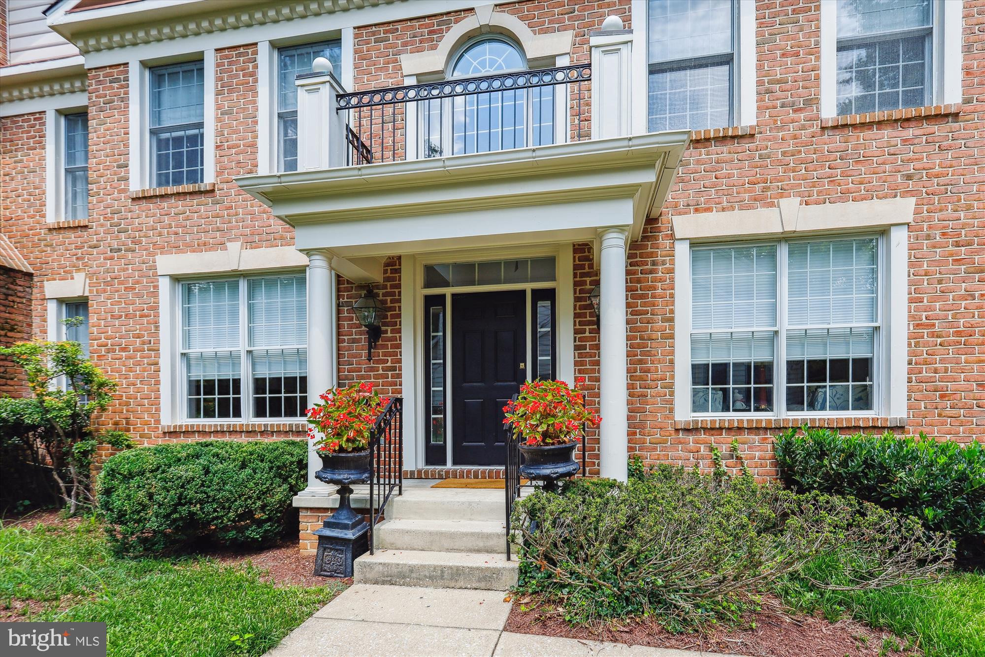 THE CLOISTERS AT CHARLES - Residential