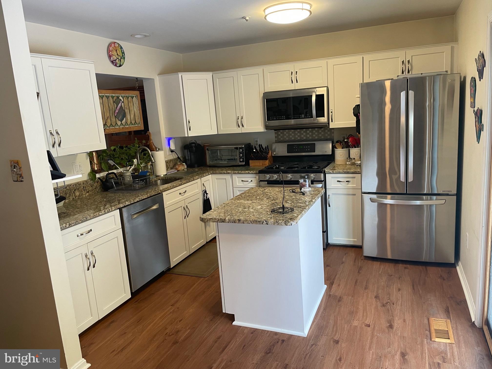 PLEASANT HILLS - Residential