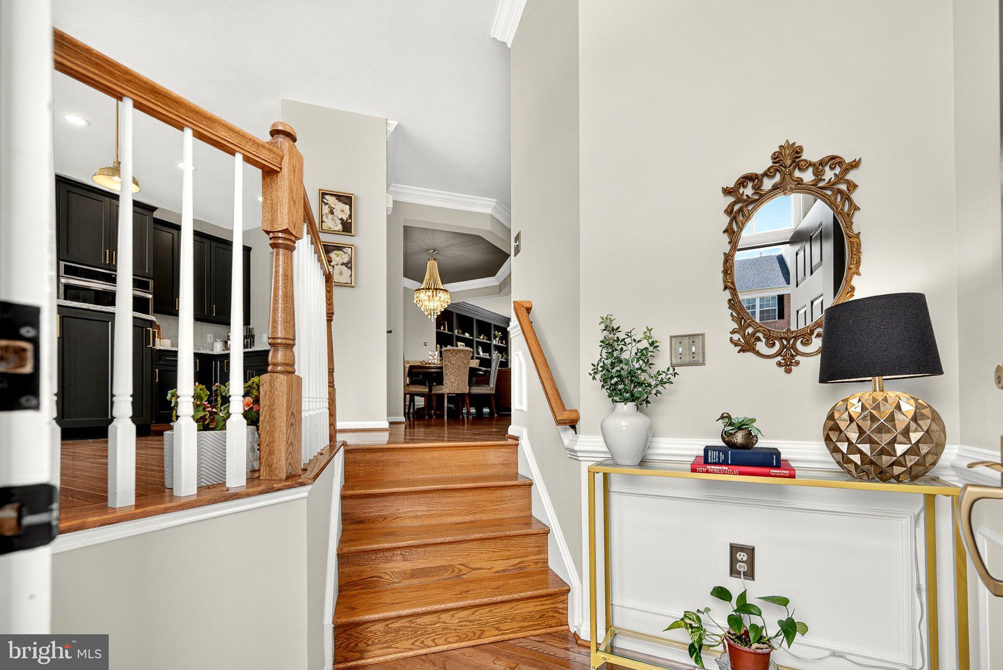 838 REVELSTORE TERRACE NE