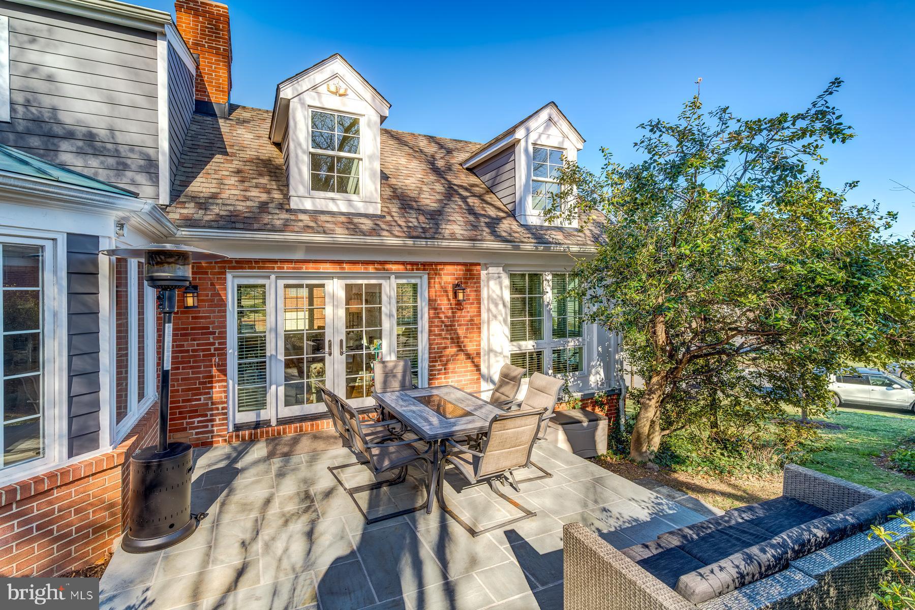 DOVER BALMORAL RIVERWOOD - Residential