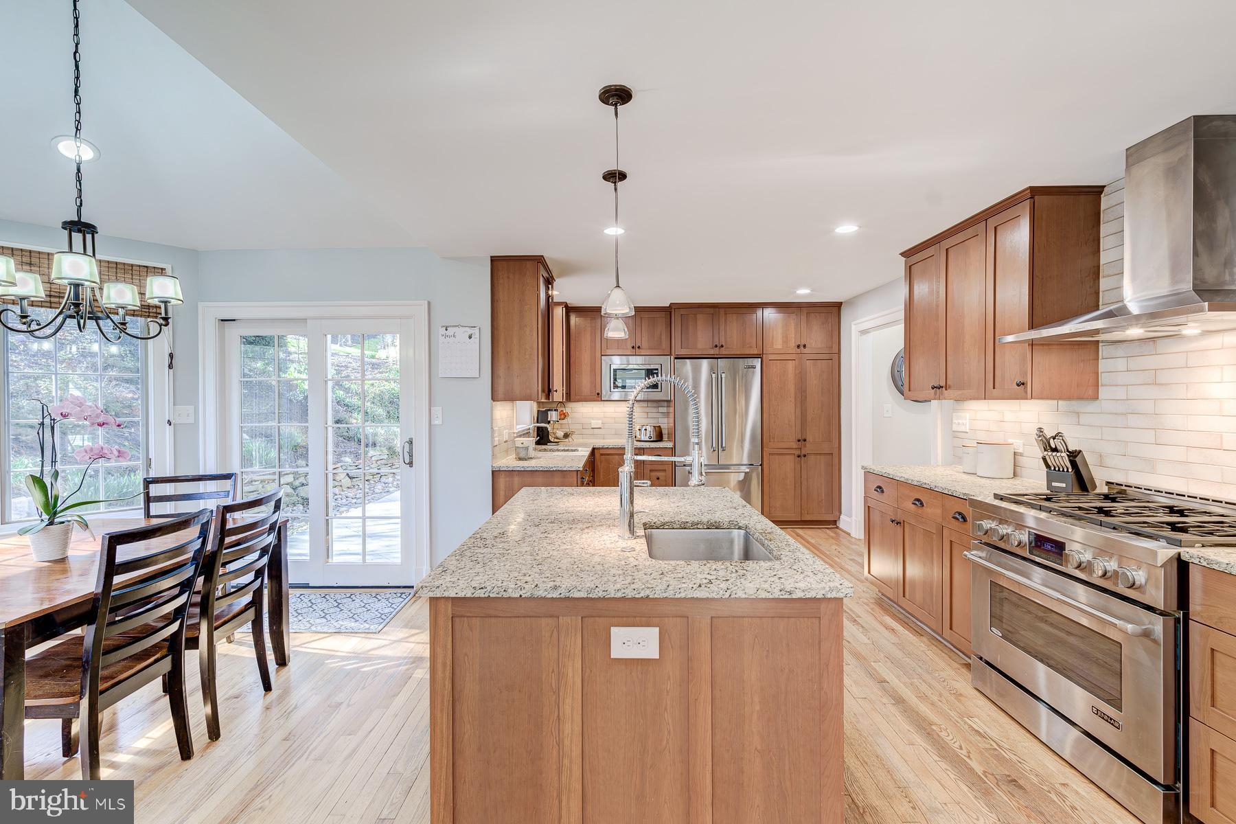 DOVER BALMORAL RIVERWOOD - Residential