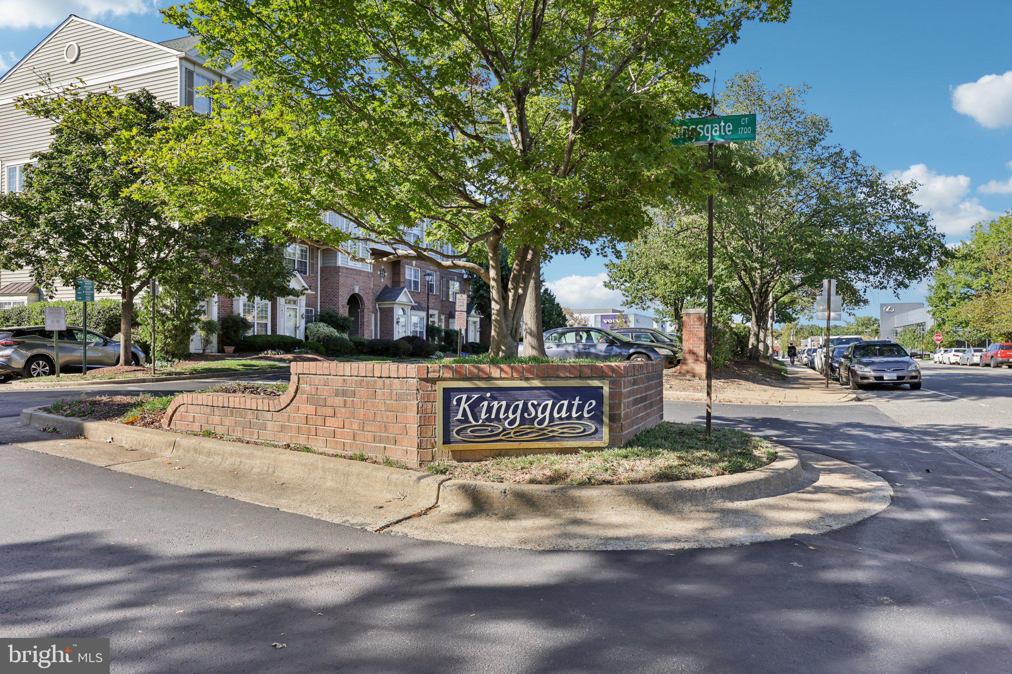 1735 W BRADDOCK PLACE 302
