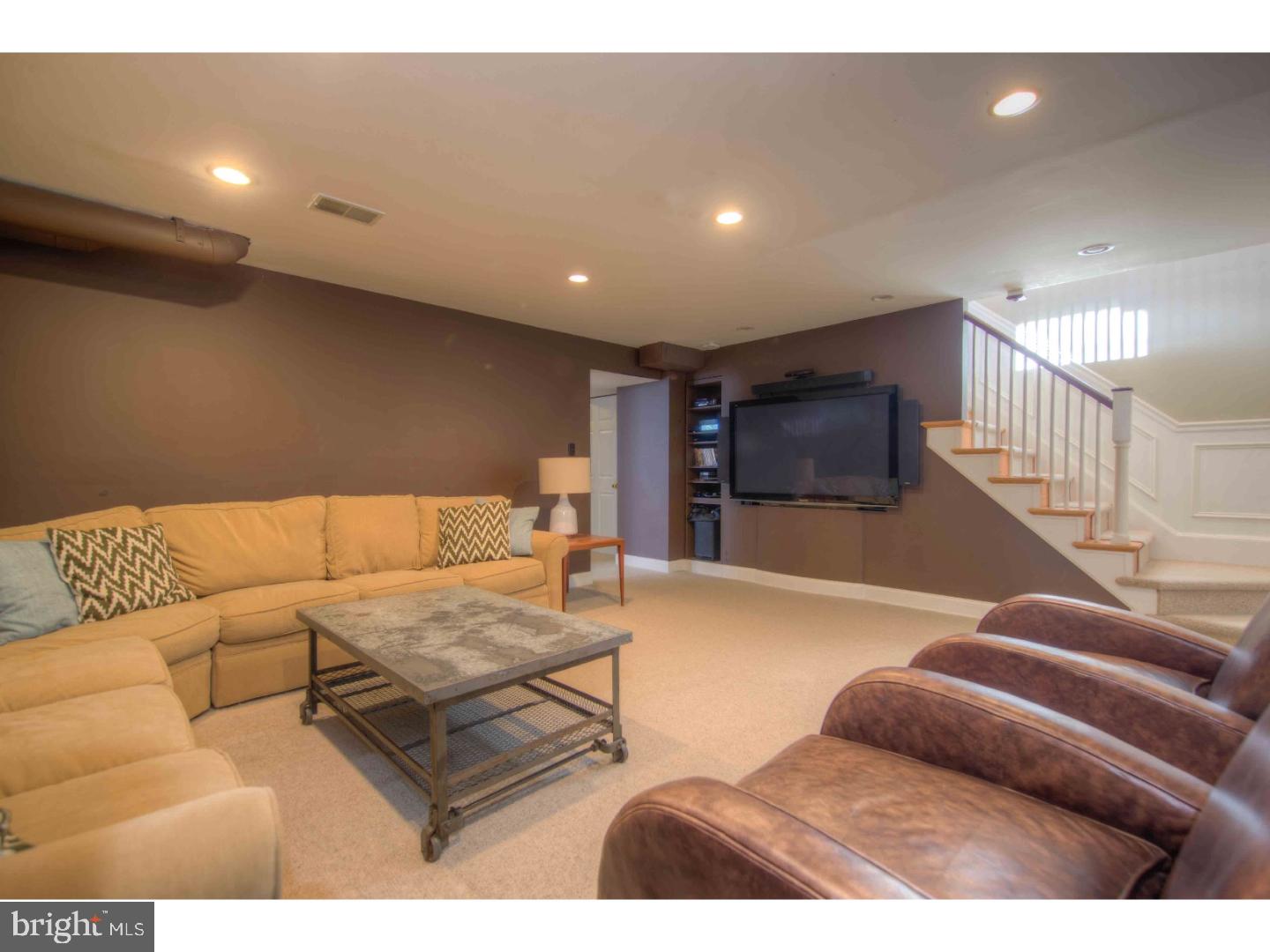 SOUTH WAYNE - Residential