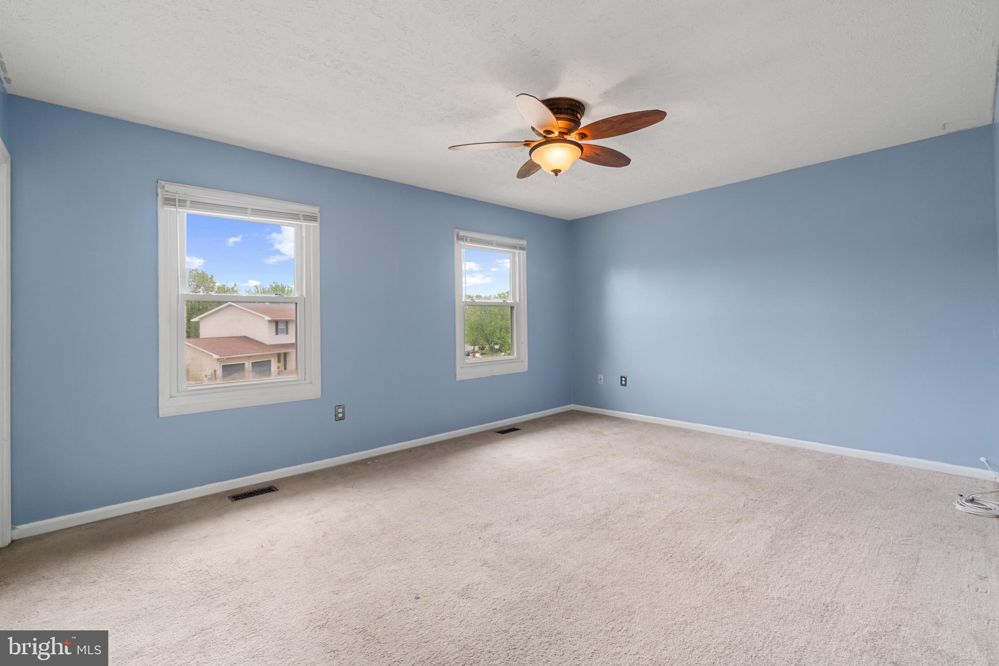 THE PROVINCES - Residential