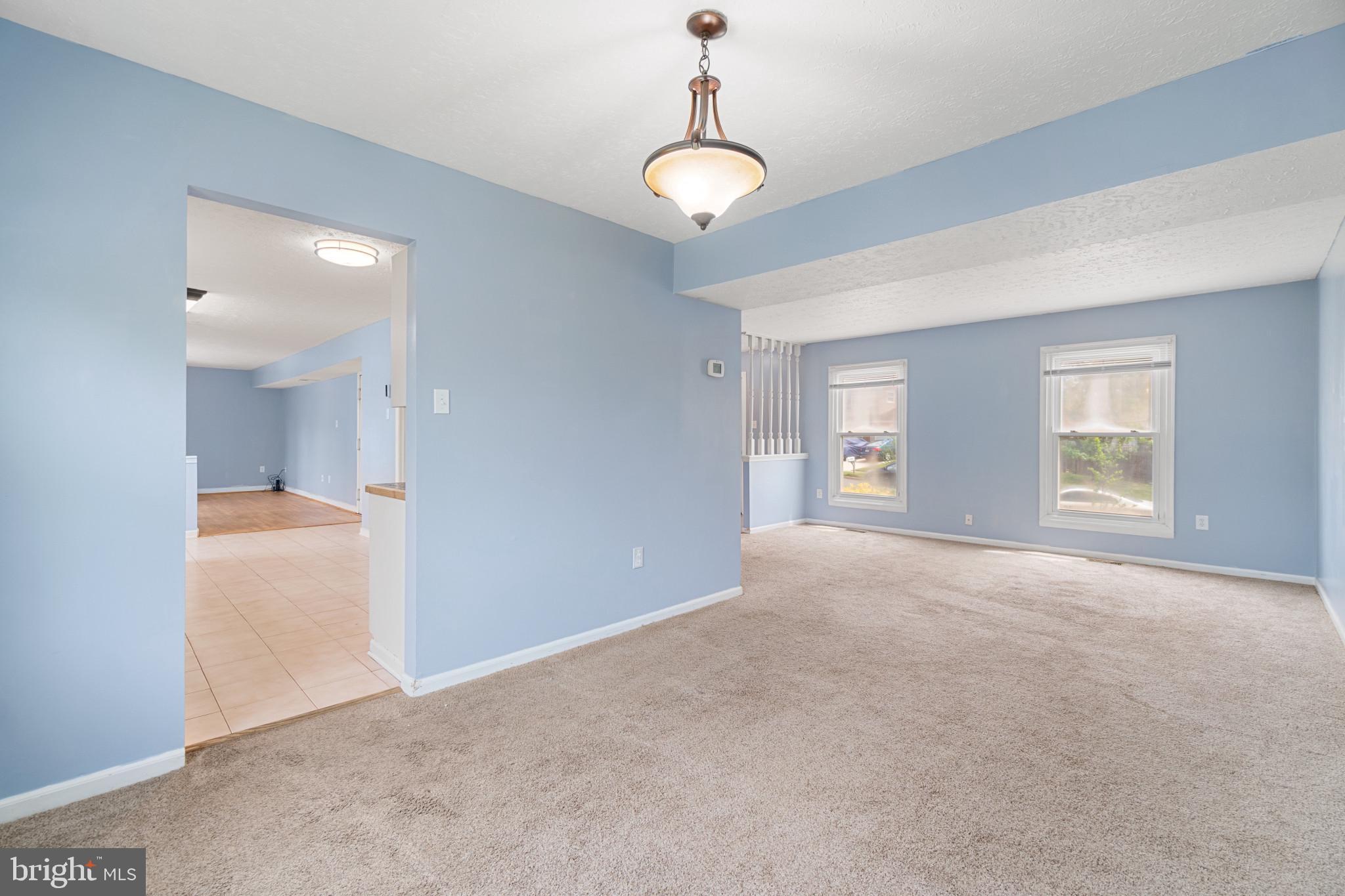 THE PROVINCES - Residential