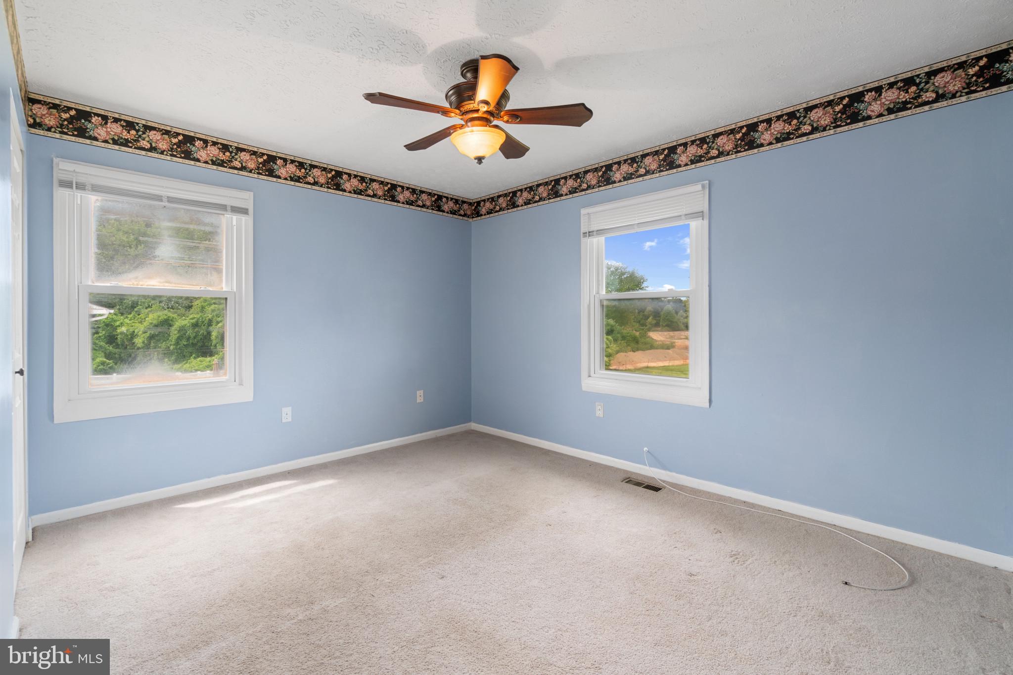 THE PROVINCES - Residential