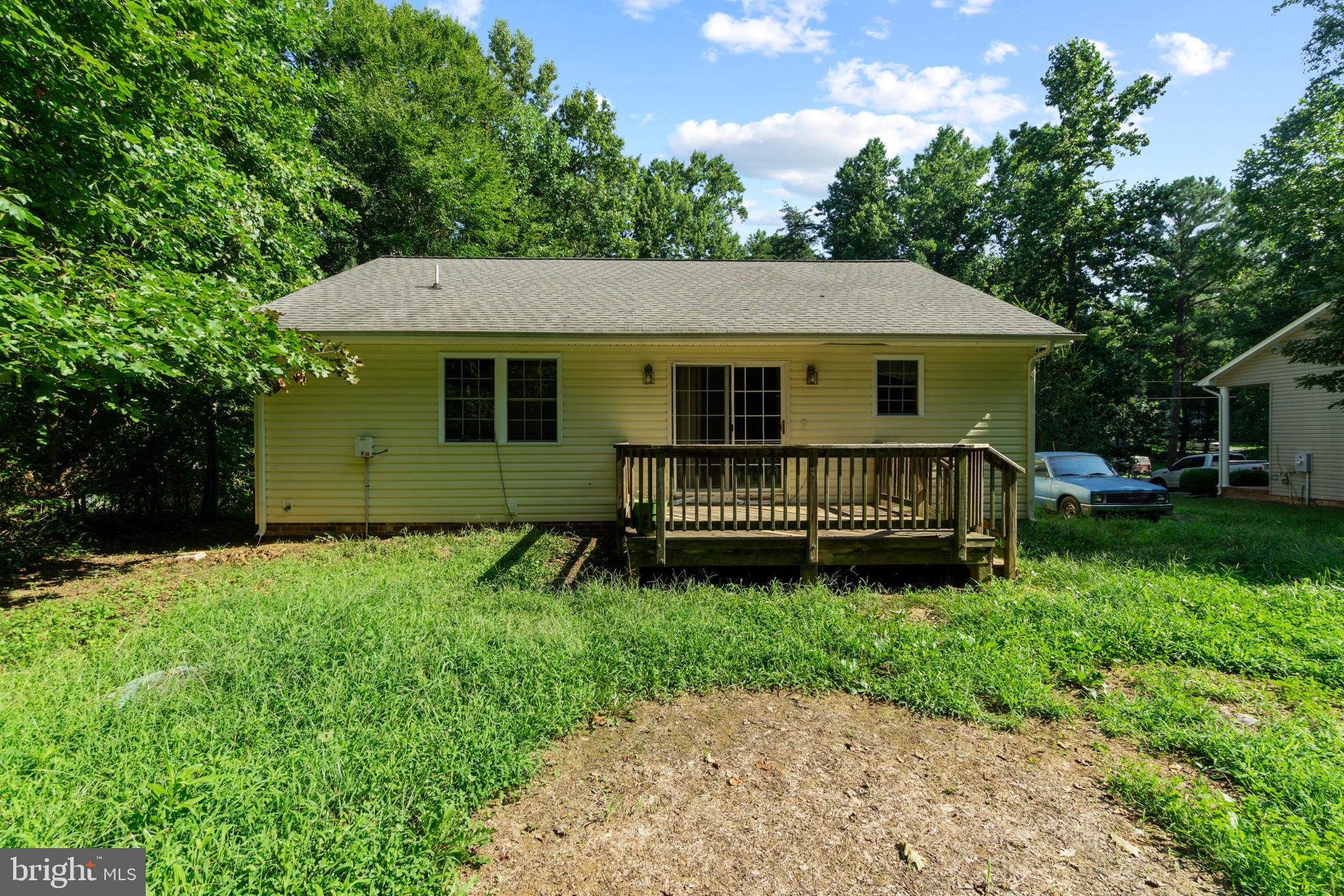 LAKE CAROLINE - Residential