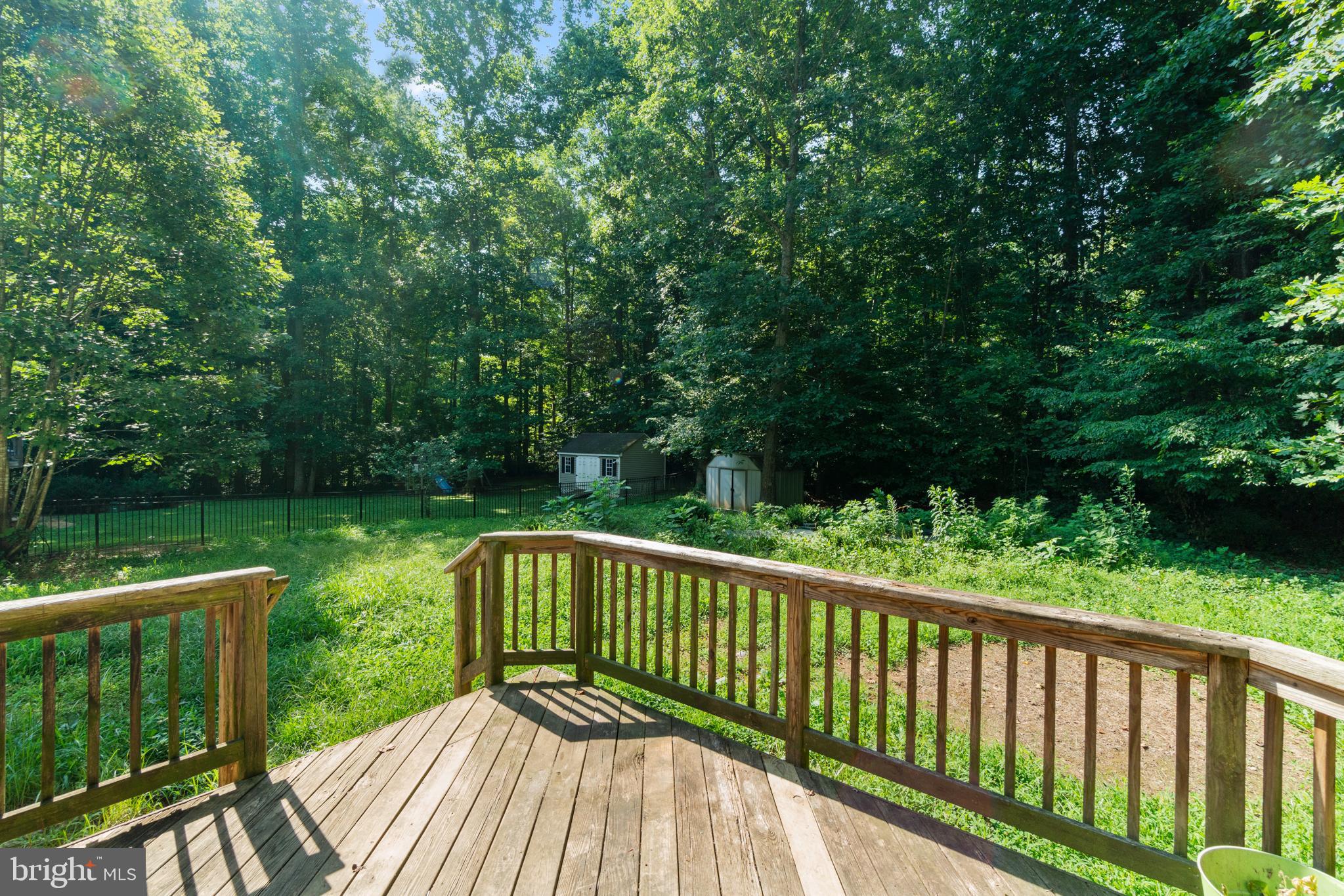 LAKE CAROLINE - Residential