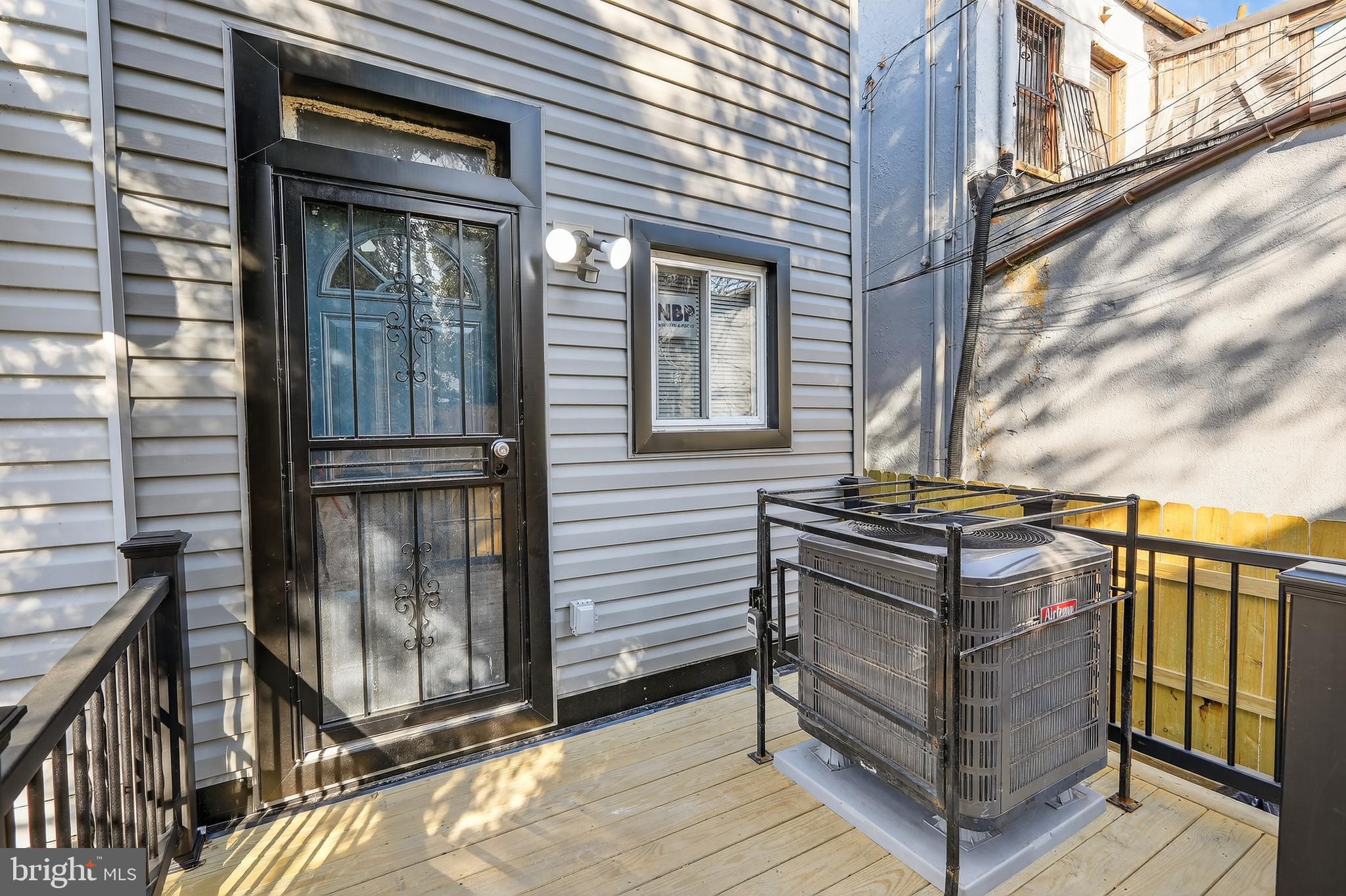 WAVERLY - Residential