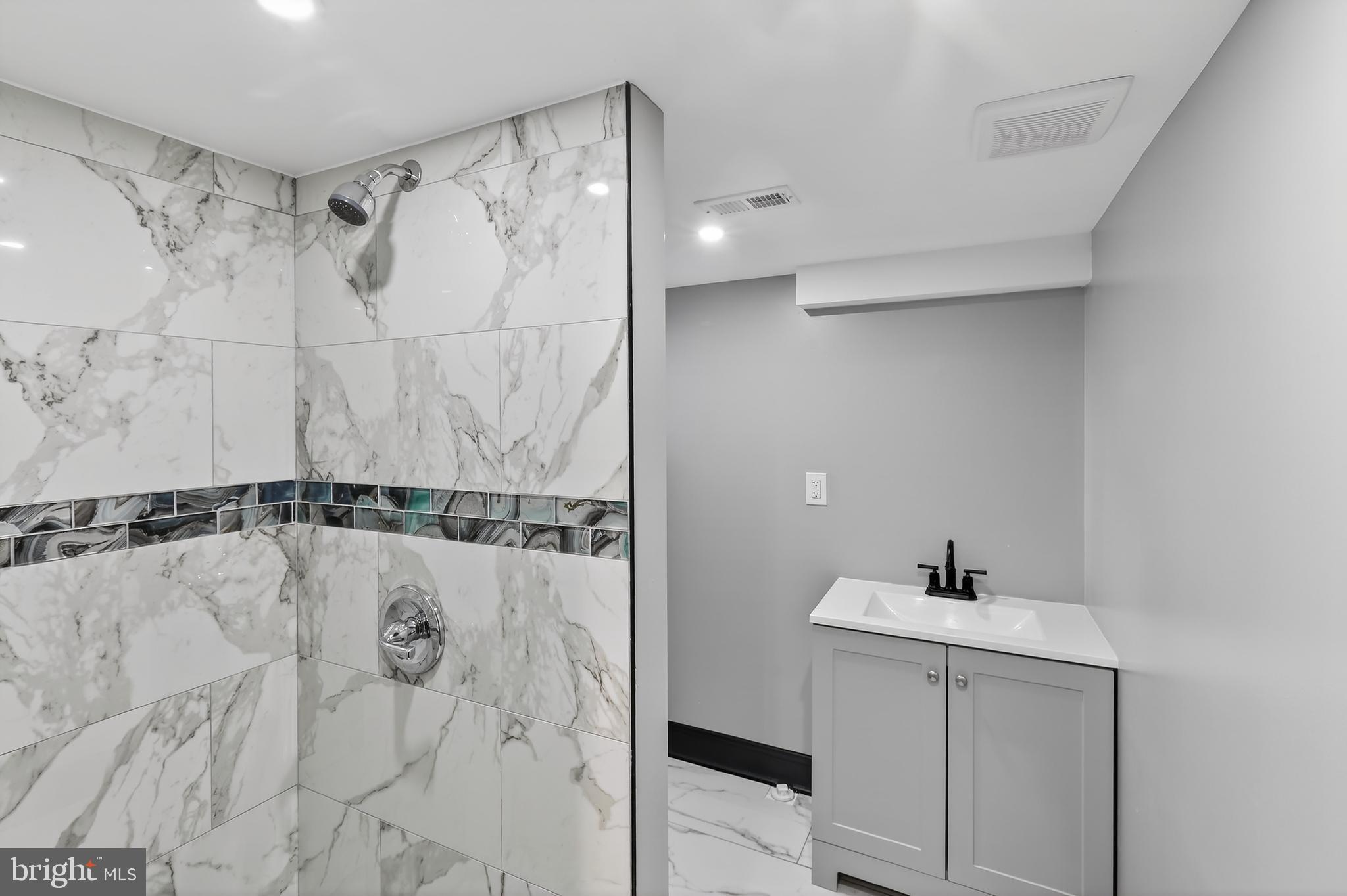 WAVERLY - Residential