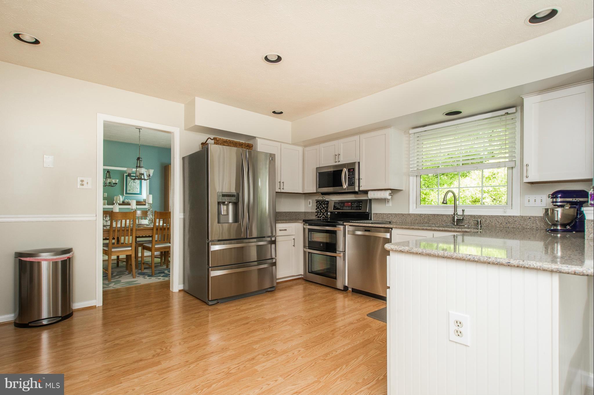 SARAWOODS - Residential