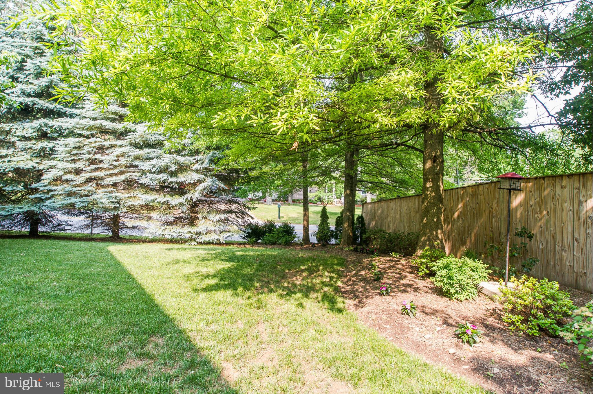 SARAWOODS - Residential