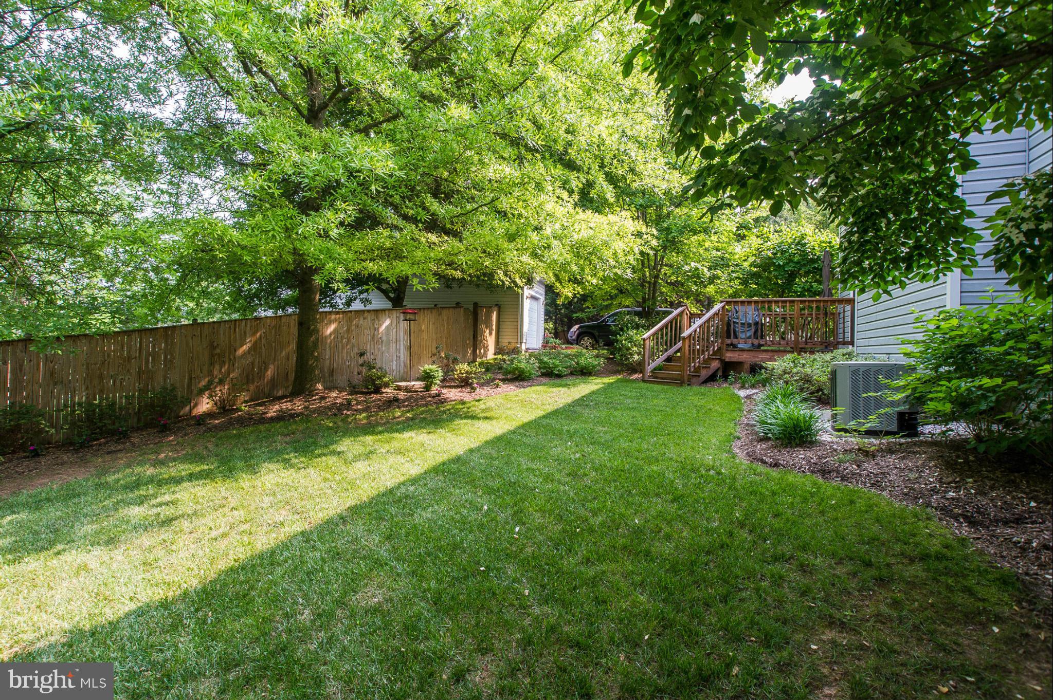 SARAWOODS - Residential